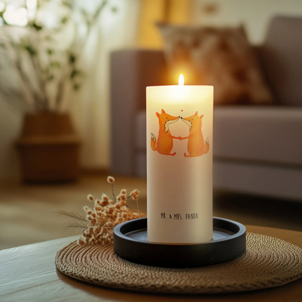 Candle foxes Love Handgemachte Kerze, Tafelkerze, Weihnachtskerze, Osterkerze, Geburtstagskerze, Adventskerze, Wachskerze, Grosse Kerze, Blockkerze, Bedruckte Kerze, Erinnerungskerze, Wunschkerze, Kerze Mit Motiv, Erinnerungslicht, Kommunionskerze, Dekorative Kerze, Gartenkerze, Dinnerkerze, Stumpenkerze, Hochzeitskerze, Dekokerze, Geburtskerze, Schmuckkerze, Tischkerze, Zylinderkerze, Kerze Mit Spruch, Laternenkerze, Fuchs, Ehemann, Ehefrau, Füchse, Paar, Fox, Partner, Liebe, Liebesbeweis, Verlobte, Freund, Liebespaar, Freundin, Ehe