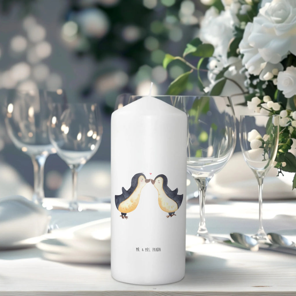 Candle Penguins in love Adventskerze, Kerze Mit Motiv, Grosse Kerze, Tischkerze, Dekorative Kerze, Kerze Mit Spruch, Dinnerkerze, Weihnachtskerze, Wunschkerze, Erinnerungslicht, Handgemachte Kerze, Osterkerze, Geburtstagskerze, Bedruckte Kerze, Schmuckkerze, Wachskerze, Stumpenkerze, Dekokerze, Laternenkerze, Gartenkerze, Hochzeitskerze, Erinnerungskerze, Zylinderkerze, Blockkerze, Kommunionskerze, Tafelkerze, Geburtskerze, Liebesgeschenk, Verlobung, Partner, Ehemann, Ehefrau, Freund, Heiratsantrag, Liebe, Freundin, Heiraten, Jahrestag, Hocheitstag, Pinguin Paar, Pärchen. Liebespaar, Geschenk Hochzeitstag, Gastgeschenk, Paar, Hochzeit, Hochzeitstag, Pinguinpaar, Geschenkidee, Liebesspruch, Pinguin, Pinguin Liebe, Liebesbeweis, Verlobter, Pinguine, Love, Geschenk Freundin, Verlobte, Geschenk Freund