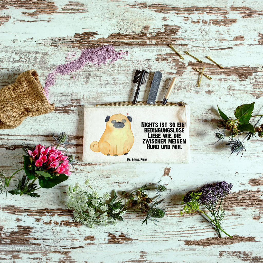 Make-up bag Pug Mäppchen, aufbewahrungstasche, Schlampermäppchen, toiletry bag, Kulturtasche, aufbewahrungsbeutel, Schminktäschchen, beauty case, Waschbeutel, utensilientasche, Waschtasche, kosmetiktäschchen, Federmappe, pencil case, Etui, beauty tasche, Schminktasche, Kosmetikbeutel, Schminkbeutel, Kosmetiktasche, pinsel tasche, Stiftemäppchen, Kulturbeutel, Sprüche, Hunderasse, Tierliebhaber, Haustier, Hundemotiv, Hund, Hundebesitzer, Hundeliebe, Mops, Liebe