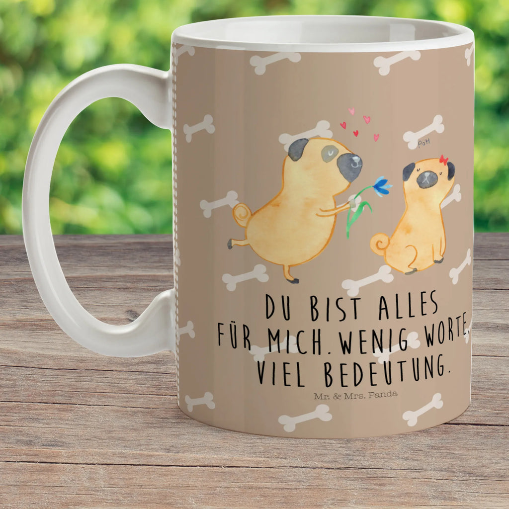 Kindertasse Mops Verliebt Kindertasse Mit Tiermotiv, Kindertasse Bruchsicher, Kindertasse Bunt, Nachhaltige Kindertasse, Kindertasse Für Vorschüler, Trinklern-Tasse, Trinklernbecher Aus Kunststoff, Kindertasse Spülmaschinenfest, Tasse Für Kinder, Kindertasse Aus Silikon, Kindertasse, Kinderbecher, Kindertasse Mit Griffen, Kinderbecher Aus Edelstahl, Kinderbecher Für Kleinkinder, Kindertasse Mit Strohhalm, Kinderbecher Unzerbrechlich, Kindertasse BPA-Frei, Kinder-Porzellantasse, Tasse Mit Henkel Für Kinder, Kindertasse Ökologisch, Kinder-Porzellantasse Mit Motiv, Kindergeburtstag, Kindertasse Mit Cartoonmotiv, Design Kindertasse, Kindertasse Handgemacht, Kinderbecher Mit Deckel, Kindertasse Für Baby, Kindertasse Mikrowellengeeignet, Kinderbecher Mit Spruch, Tasse Für Schulanfänger, Trinklernbecher Personalisiert, Trinklernbecher, Tasse Für Kleinkinder, Trinklernbecher Mit Deckel, Kinder-Thermobecher, Kindertasse Auslaufsicher, Kinder-Keramiktasse, Hunderasse, Hundebesitzer, Sprüche, Hundemotiv, Haustier, Tierliebhaber, Hund, Geschenk Freund, Partner, Möpse, Liebe, Liebesspruch. Verlobt, Mops, Hundeliebe, Verliebt