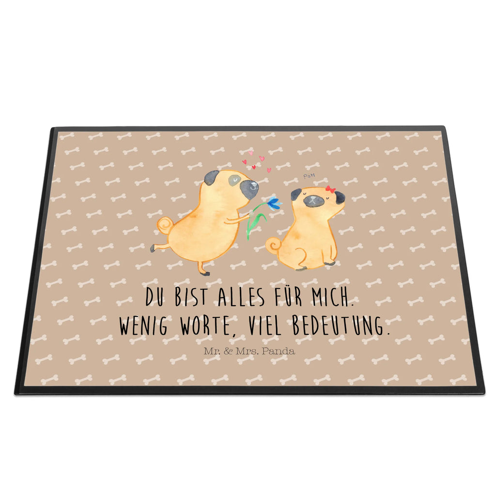 Schreibtischunterlage Mops verliebt Schreibtischunterlage Groß, Schreibwaren, Schreibtisch Unterlagen, Schreibunterlage, Bürobedarf, Büroartikel, Schreibtischauflage, Hund, Hundemotiv, Haustier, Hunderasse, Tierliebhaber, Hundebesitzer, Sprüche, Geschenk Freund, Liebesspruch. Verlobt, Mops, Liebe, Partner, Hundeliebe, verliebt, Möpse