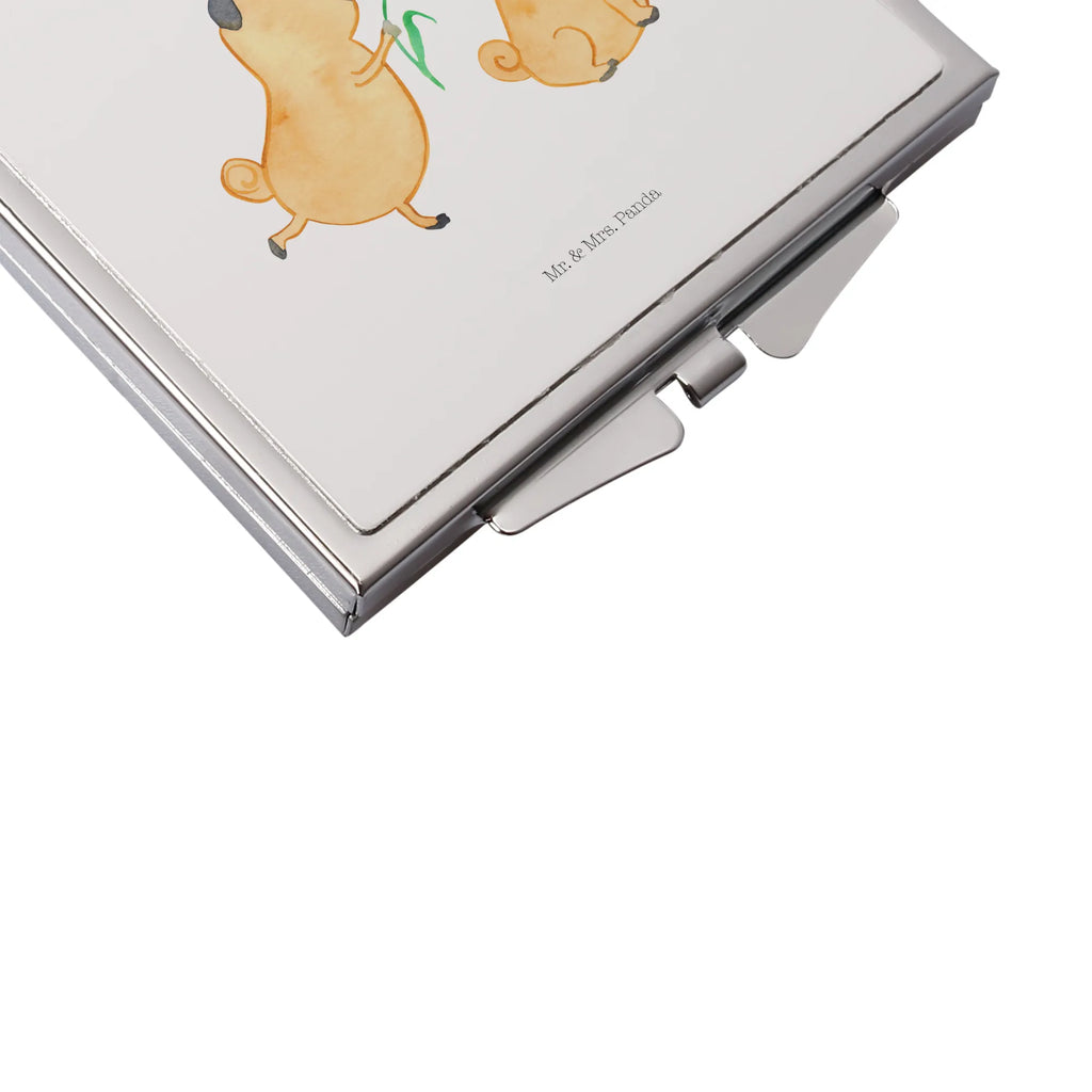 Handbag mirror pug In love Kosmetikspiegel Klein, Reise Spiegel, Handspiegel Mit Hülle, Taschenspiegel, Handspiegel Für Damen, Mini Spiegel, Spiegel Für Make-Up Tasche, Handspiegel Geschenkidee, Klappbarer Handspiegel, Design Taschenspiegel, Schminkspiegel To Go, Spiegel Für Unterwegs, Klappbarer Taschenspiegel, Tragbarer Spiegel, Handspiegel Zum Mitnehmen, Kompaktspiegel, Runder Taschenspiegel, Vintage Kompaktspiegel, Quadratischer Handspiegel, Schminkspiegel Kompakt, Taschen-Kosmetikspiegel, Spiegel Für Handtasche, Deko Handspiegel, Silber, Klappspiegel, Handtaschenspiegel, Spiegel Für Schminktasche, Hunderasse, Sprüche, Hundemotiv, Tierliebhaber, Hund, Haustier, Hundebesitzer, Liebe, Partner, Geschenk Freund, Hundeliebe, Möpse, Verliebt, Mops, Liebesspruch. Verlobt