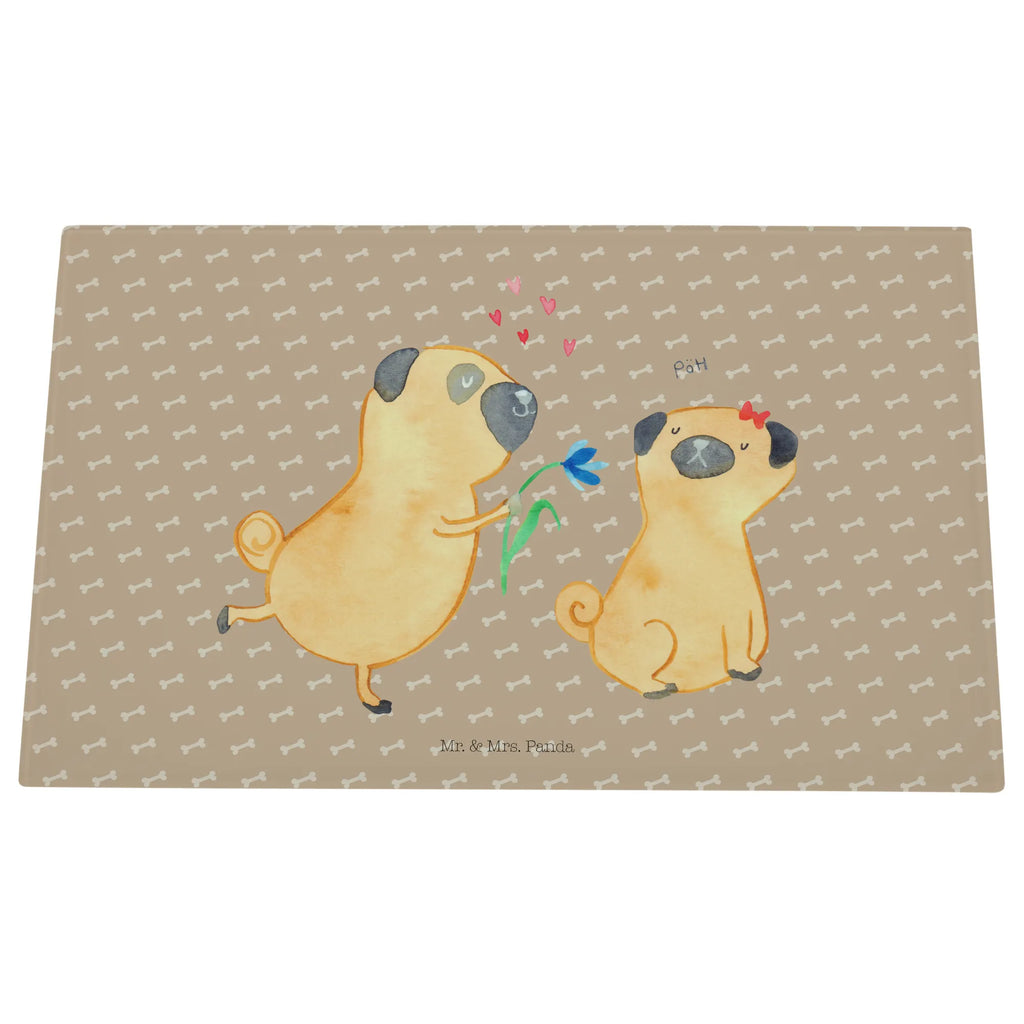 Glasschneidebrett Mops Verliebt XXL Glasschneidebrett, Fotodruck Glasschneidebrett XXL, XL Glasschneidebrett, Glas Schneideplatte Für Brot XL, Glas Arbeitsbrett XXL, Glasschneidebrett Extra Groß, Glas Schneidbrett Für Fleisch XL, Überdimensionales Glasschneidebrett, Glasschneidebrett Rutschfest XL, Glasschneidebrett XXL, Elegantes Glasschneidebrett XXL, Glas Schneidbrett Mit Saftrille Groß, Sicherheitsglas Schneidebrett XL, Hitzebeständiges Glasschneidebrett Groß, Glas Schneidebrett Wohnzimmer Groß, Großes Schneidebrett Aus Glas, Glas Küchenbrett Extra Groß, Hygiene-Glasschneidebrett Groß, Glas Schneideplatte XL, Glasschneideunterlage Groß, Glas Schneidbrett Für Gemüse Groß, Extra Großes Glasschneidebrett, Dekoratives Glasschneidebrett XL, Schneideplatte Aus Glas XXL, Großformatiges Glasschneidebrett, Glas Schneidebrett Für Käse XL, Individuelles Glasschneidebrett XL., Küchenunterlage Aus Glas Groß, Modernes Glasschneidebrett Extra Groß, Robustes Glasschneidebrett Groß, Hund, Hundemotiv, Haustier, Hunderasse, Tierliebhaber, Hundebesitzer, Sprüche, Möpse, Hundeliebe, Mops, verliebt, Geschenk Freund, Partner, Liebe, Liebesspruch. Verlobt