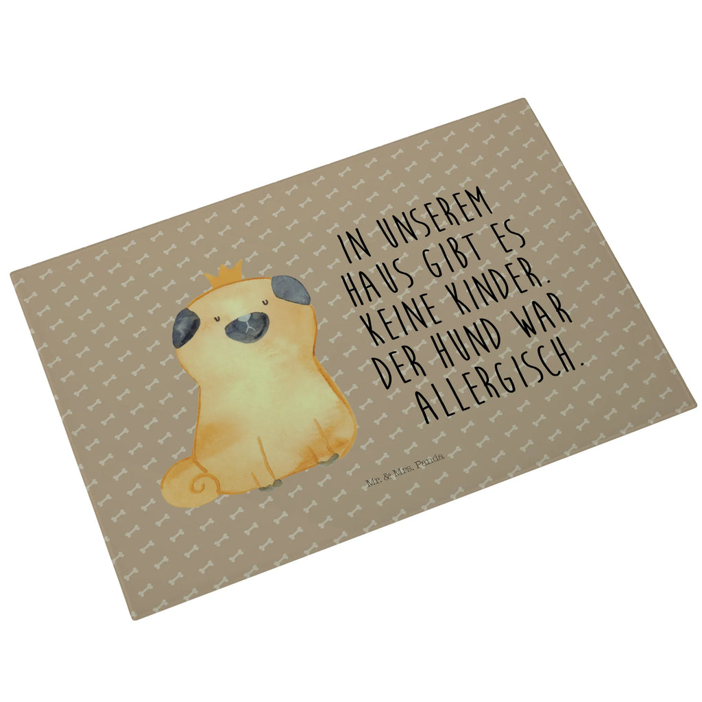 XL glass chopping board pug Crown Glasschneidebrett Groß, Glas Küchenbrett, Glasschneidebrett Hitzebeständig, Schneidebrett Glas Transparent, Schneidebrett Aus Glas, Glasschneidebrett Für Käse, Küchenbrett Glas, Glasbrett Rund, Glas Schneidbrett, Glas Schneideplatte, Glasbrett Küche, Küchenunterlage Glas, Küchenzubehör Glas, Glasschneidebrett Dekorativ, Glasschneidebrett Für Haushalt, Schneidebrett Spülmaschinenfest, Schneidebrett Aus Sicherheitsglas, Küchenhelfer Glas, Glasschneidebrett Für Fleisch, Schneidplatte Glas, Glasschneidebrett Klein, Glasbrett Rechteckig, Schneidebrett Robust, Glasschneidebrett, Schneidebrett Design Glas, Schneidebrett Glas Motiv, Schneidebrett Elegant, Glasschneideplatte Rutschfest, Schneideunterlage Glas, Schneideplatte Für Küche, Schneidebrett Modern, Glasschneidebrett Rutschfest, Glasschneidebrett Für Gemüse, Schneidebrett Transparent, Glasplatte Schneidebrett, Arbeitsplatte Glas, Schneidebrett Hygienisch, Hunderasse, Hundebesitzer, Tierliebhaber, Haustier, Sprüche, Hundemotiv, Hund, Hundebesitzer. Spruch, Hausregel, Kinderlos, Allergisch, Lustig, Mops