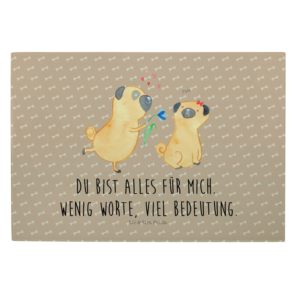 Glasschneidebrett Mops Verliebt XXL Glasschneidebrett, Fotodruck Glasschneidebrett XXL, XL Glasschneidebrett, Glas Schneideplatte Für Brot XL, Glas Arbeitsbrett XXL, Glasschneidebrett Extra Groß, Glas Schneidbrett Für Fleisch XL, Überdimensionales Glasschneidebrett, Glasschneidebrett Rutschfest XL, Glasschneidebrett XXL, Elegantes Glasschneidebrett XXL, Glas Schneidbrett Mit Saftrille Groß, Sicherheitsglas Schneidebrett XL, Hitzebeständiges Glasschneidebrett Groß, Glas Schneidebrett Wohnzimmer Groß, Großes Schneidebrett Aus Glas, Glas Küchenbrett Extra Groß, Hygiene-Glasschneidebrett Groß, Glas Schneideplatte XL, Glasschneideunterlage Groß, Glas Schneidbrett Für Gemüse Groß, Extra Großes Glasschneidebrett, Dekoratives Glasschneidebrett XL, Schneideplatte Aus Glas XXL, Großformatiges Glasschneidebrett, Glas Schneidebrett Für Käse XL, Individuelles Glasschneidebrett XL., Küchenunterlage Aus Glas Groß, Modernes Glasschneidebrett Extra Groß, Robustes Glasschneidebrett Groß, Hund, Hundemotiv, Haustier, Hunderasse, Tierliebhaber, Hundebesitzer, Sprüche, Möpse, Hundeliebe, Mops, verliebt, Geschenk Freund, Partner, Liebe, Liebesspruch. Verlobt