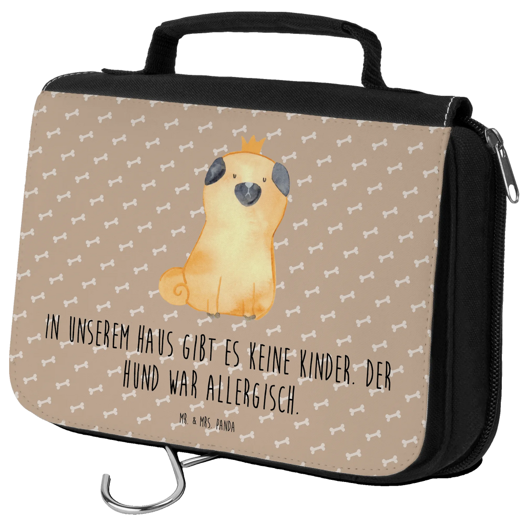 Wash bag pug Crown Kosmetiktasche, Kulturbeutel, Edler Kulturbeutel, Kulturbeutel Für Urlaub, Design Kulturbeutel, Kulturbeutel Kompakt, Kulturbeutel Waschbar, Kulturbeutel Mit Reißverschluss, Kulturbeutel Flugzeug, Kulturbeutel Unisex, Kulturbeutel Kinder, Kulturtasche, Kulturbeutel Set, Kulturbeutel Aus Kunststoff, Kulturbeutel Aus Stoff, Kulturbeutel Damen, Kulturbeutel Aus Leder, Necessaire, Waschbeutel, Kulturbeutel Herren, Lustiger Kulturbeutel, Nachhaltiger Kulturbeutel, Kulturbeutel Klein, Kulturbeutel Handgepäck, Kulturbeutel für Herren, Moderner Kulturbeutel, Kulturbeutel Mit Haken, Kulturbeutel Reise, Kulturbeutel Aus Filz, Kulturbeutel Wasserdicht, Kulturbeutel Zum Aufhängen, Kulturbeutel Organizer, Klassischer Kulturbeutel, Kulturbeutel Mit Fächern, Kulturbeutel Mit Spiegel, Kulturbeutel Für Wochenende, Toilettentasche, Reisebeutel, Kulturbeutel Aus Baumwolle, Umweltfreundlicher Kulturbeutel, Schlichter Kulturbeutel, Kulturbeutel Transparent, Kulturbeutel Für Businessreise, Kulturbeutel Groß, Kulturbeutel Geschenkidee, Hund, Hundemotiv, Haustier, Hunderasse, Tierliebhaber, Hundebesitzer, Sprüche, Mops, Hundebesitzer. Spruch, kinderlos, allergisch, Hausregel, lustig