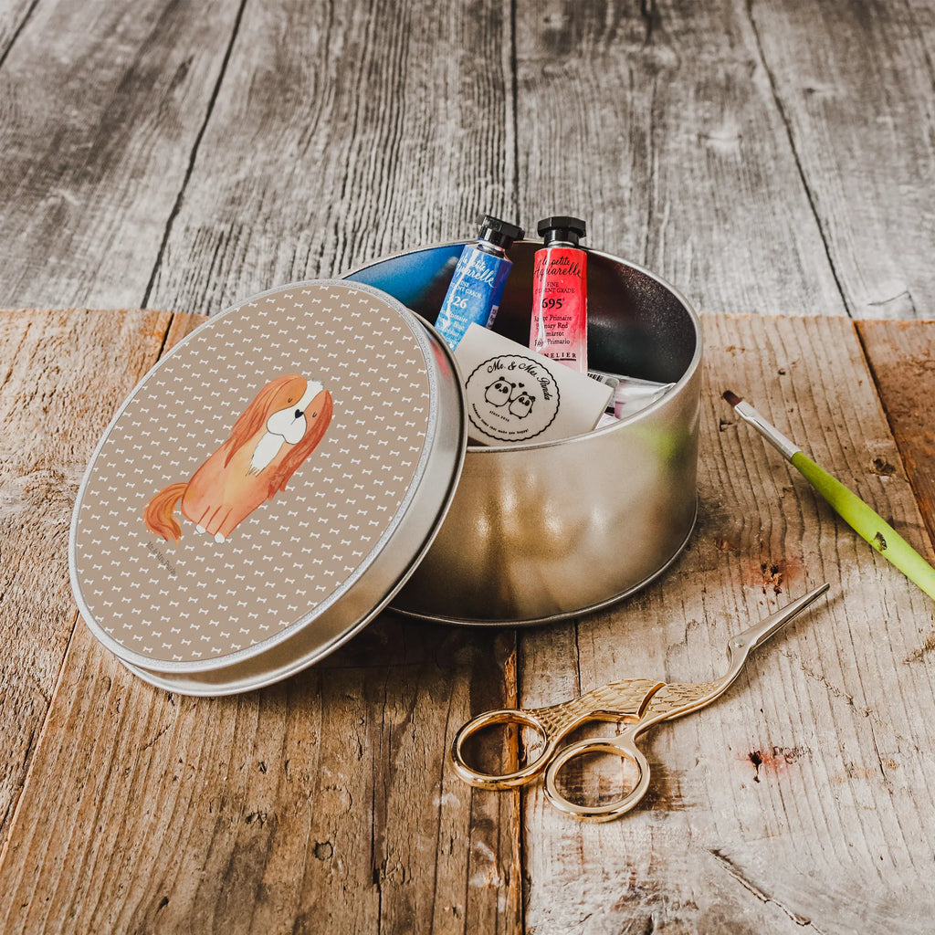 okrągła puszka z blachy pies Cavalier King Charles Spaniel Pies, motyw psa, zwierzę domowe, rasa psa, miłośnik zwierząt, właściciel psa, powiedzenia