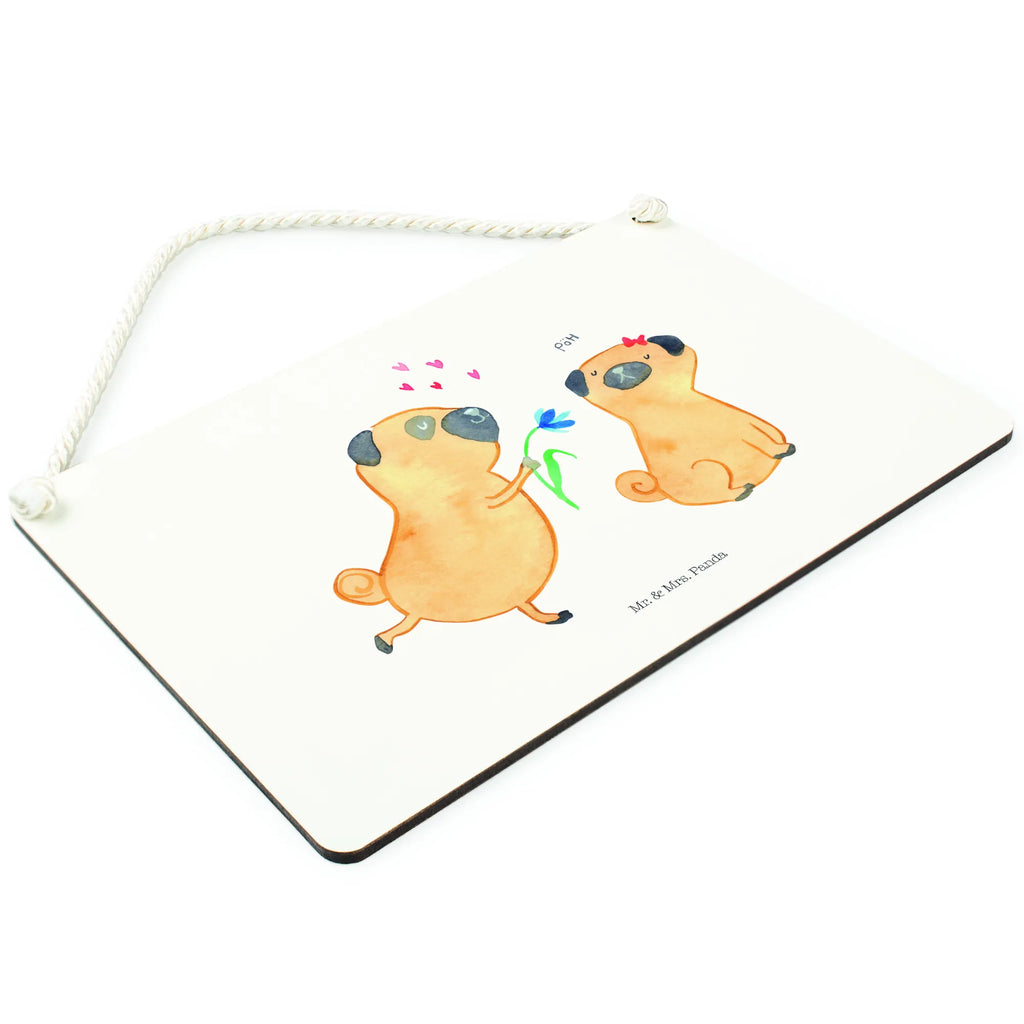 Deko Schild Mops Verliebt Dekoschild Zum Aufhängen, Deko schild Landhausstil, Dekoschild Für Badezimmer, Türschild, Deko schild Modern, Metallschild, Dekoschild Für Flur, Dekoschild Geschenk, Schild Aus Metall, Shabby Chic Schild, Vintage Schild, Deko Schild, Lustiges Deko schild, Deko schild Mit Lebensweisheit, Dekoschild Handgemacht, Schild Aus Holz, Wandschild, Wanddeko Schild, Dekoschild Klein, Deko schild Mit Spruch, Dekoschild Groß, Deko schild Für Wohnzimmer, Dekoschild Für Freunde, Dekoschild, Holzschild, Deko schild Für Balkon, Rustikales Deko schild, Deko schild Liebevoll Gestaltet, Deko schild Für Küche, Deko Wandtafel, Deko schild Mit Blumenmotiv, Schild Zum Hinstellen, Türschild Mit Spruch, Dekoschild Aus Holz, Spruchschild, Schild Zum Aufstellen, Deko schild Mit Herz, Dekoschild Für Familie, Dekos child Für Garten, Deko schild Mit Motiv, Hund, Hundemotiv, Haustier, Hunderasse, Tierliebhaber, Hundebesitzer, Sprüche, Mops, Partner, Geschenk Freund, Liebe, verliebt, Liebesspruch. Verlobt, Hundeliebe, Möpse