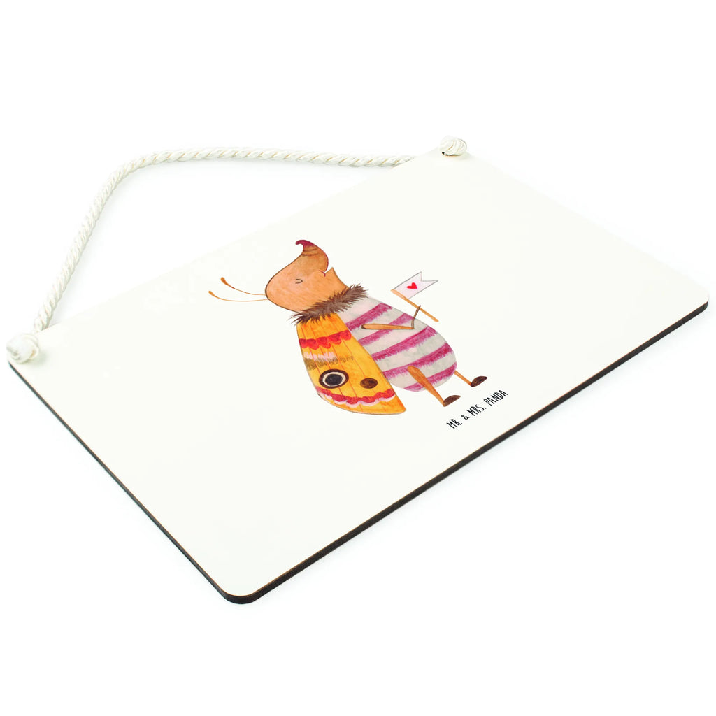 Deko Schild Nachtfalter Fähnchen hängeschild, Küchenschild, Türschild Familie, dekotafel, holzbild, Holzschild, Holztafel, dekoschilder, Türschild, Deko Schild, Deko Wandtafel, Schild, dekoration schild, sprüche schild, Dekoschild, wandhänger, wandtafel, Spruchschild, Motivschild, Badschild, Schild mit Spruch, Wandschild, Gute Laune, Lustige Sprüche, Tiere, Tiermotive, Küche Deko, Spruch Lustig, Was Kostet Die Welt, Käfer, Nachtfalter, Niedlich, Spruch Witzig, Süß