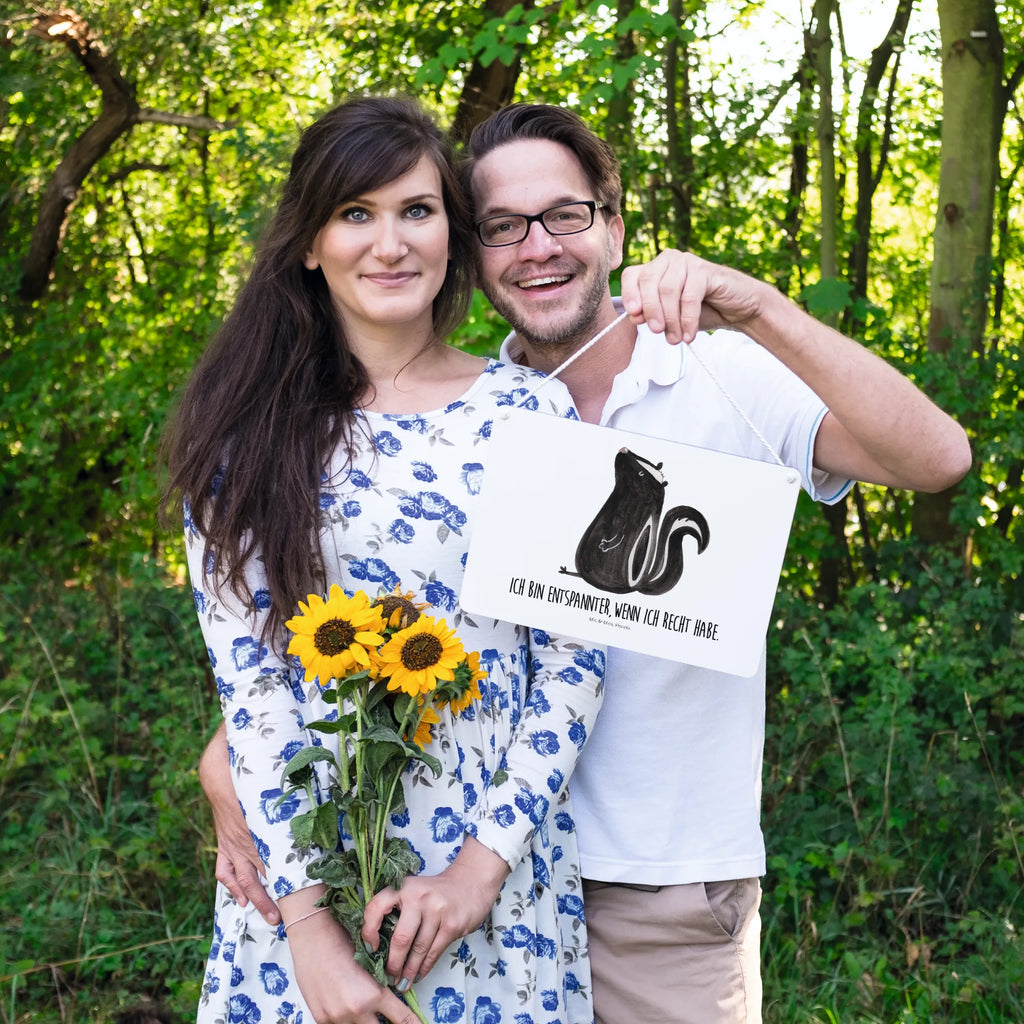 Deko Schild Stinktier Sitzen Türschild, Büro, Deko Schild, Deko Schild Für Wohnzimmer, Dekoschild Für Badezimmer, Deko Schild Für Balkon, Holztafel, Türschild Familie, Dekoschild Zum Aufhängen, Badschild, Türschild Mit Spruch, Motiv Schild, Dekoschild Für Flur, Küchenschild, Deko Wandtafel, Schild mit Spruch, Dekos Child Für Garten, Holzschild, Dekoschild, Deko Schild Für Küche, Wandschild, Home Schilder, Spruchschild, WC Schild, Skunk, Stinktier, Wildtier, Raubtier, Besserwisser, Stinki, Recht, Stinker, Spruch