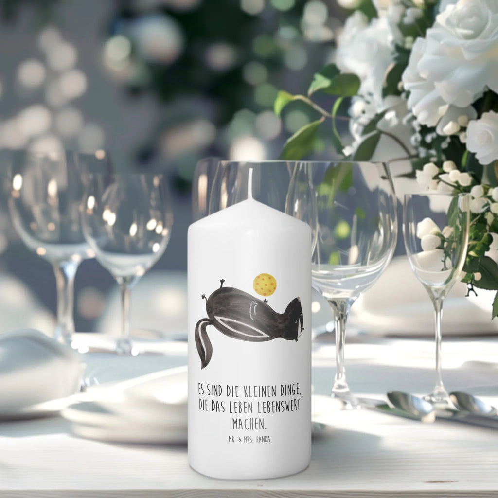 Candle skunk ball Duftkerze, Grablicht, Kerze Für Firmung, Sojawachskerze, Gedenkkerze, Kerze Für Weihnachten, Kerze Für Kommunion, Teelicht, Tafelkerze, Kerze Mit Gravur, Kerze Als Gastgeschenk, Kerze Mit Namensgravur, Kerze Für Ostern, Tischkerze, Andachtskerze, Dinnerkerzenpaar, Gartenkerze, Kerze Mit Fotoeinleger, Outdoor-Kerze, Kerze Für Hochzeit, Kerze Für Taufe, Blockkerze, Votivkerze, Grabkerze, Kerze Mit Prägung, Kerze Mit Spruch, Kerze Mit Duft, Kerze Für Geburtstag, Handgemachte Kerze, Dinnerkerze, Kerze Ohne Duft, Handgegossene Kerze, Stabkerze, Laternenkerze, Bio-Kerze, Metall-Kerze, Stumpenkerzen-Set, Fair-Trade-Kerze, Stearin­kerze, Stumpenkerze, Streukerze, Kerze Für Advent, Trauerkerze, Glas-Kerze, Kerze Mit Motiv, Kerze, Stinktier, Skunk, Wildtier, Stinker, Weisheit, verspielt, Raubtier, Stinki