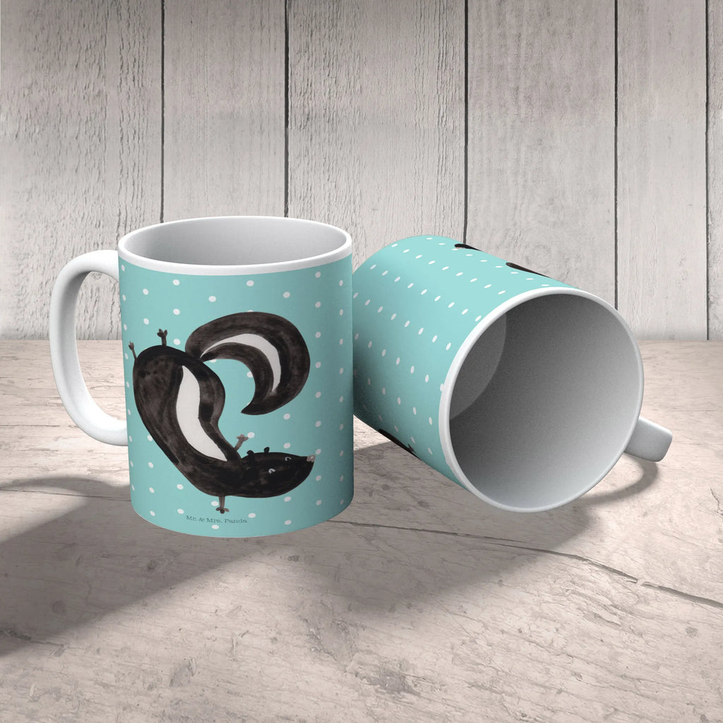 Mug skunk handstand Pott, Kakaotasse, heißgetränkebecher, Keramikbecher, Kaffeebecher, Frühstücksbecher, haferl, hochwertige tasse, Henkelbecher, tasse für kaffee, Bedruckte Tasse, Motivtasse, Keramiktasse, Geschenktasse, milchkaffeetasse, Trinktasse, kaffeetasse keramik, Tasse, Bürotasse, Coffee Mug, kaffeetasse bedruckt, Henkeltasse, Tasse mit Spruch, design tasse, kaffeebecher keramik, Dekotasse, kaffeebecher bedruckt, Tasse mit Motiv, Kaffeetasse, Kaffeepott, Teebecher, statement tasse, Bürobecher, Sprüchetasse, Teetasse, Becher, Mug, tasse für büro, Trinkbecher, Teepott, schöne tasse, Frühstückstasse, Designtasse, Skunk, Stinktier, Verpielt, Kind, Raubtier, Stinker, Stinki, Spielplatz, Wildtier