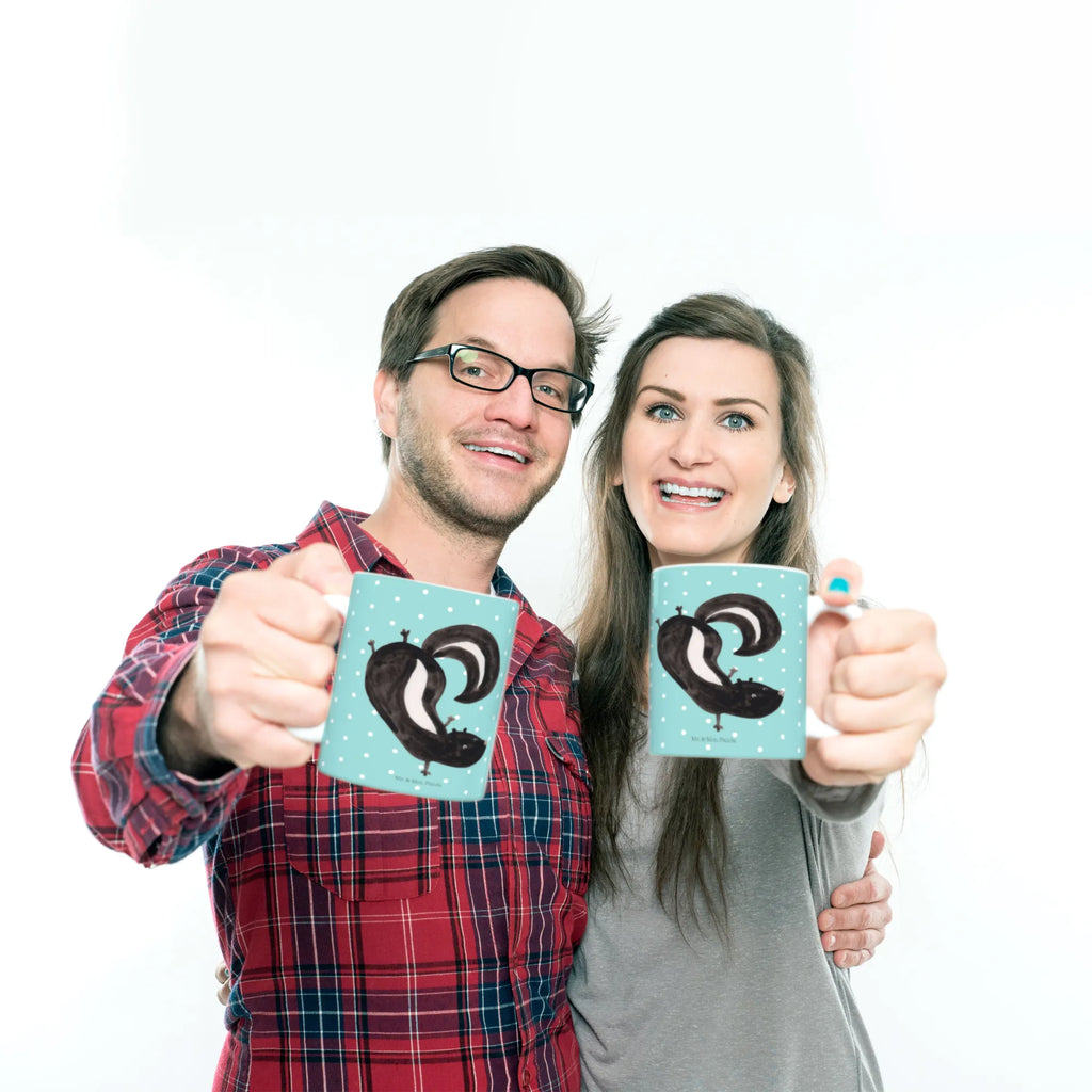 Mug skunk handstand Pott, Kakaotasse, heißgetränkebecher, Keramikbecher, Kaffeebecher, Frühstücksbecher, haferl, hochwertige tasse, Henkelbecher, tasse für kaffee, Bedruckte Tasse, Motivtasse, Keramiktasse, Geschenktasse, milchkaffeetasse, Trinktasse, kaffeetasse keramik, Tasse, Bürotasse, Coffee Mug, kaffeetasse bedruckt, Henkeltasse, Tasse mit Spruch, design tasse, kaffeebecher keramik, Dekotasse, kaffeebecher bedruckt, Tasse mit Motiv, Kaffeetasse, Kaffeepott, Teebecher, statement tasse, Bürobecher, Sprüchetasse, Teetasse, Becher, Mug, tasse für büro, Trinkbecher, Teepott, schöne tasse, Frühstückstasse, Designtasse, Skunk, Stinktier, Verpielt, Kind, Raubtier, Stinker, Stinki, Spielplatz, Wildtier