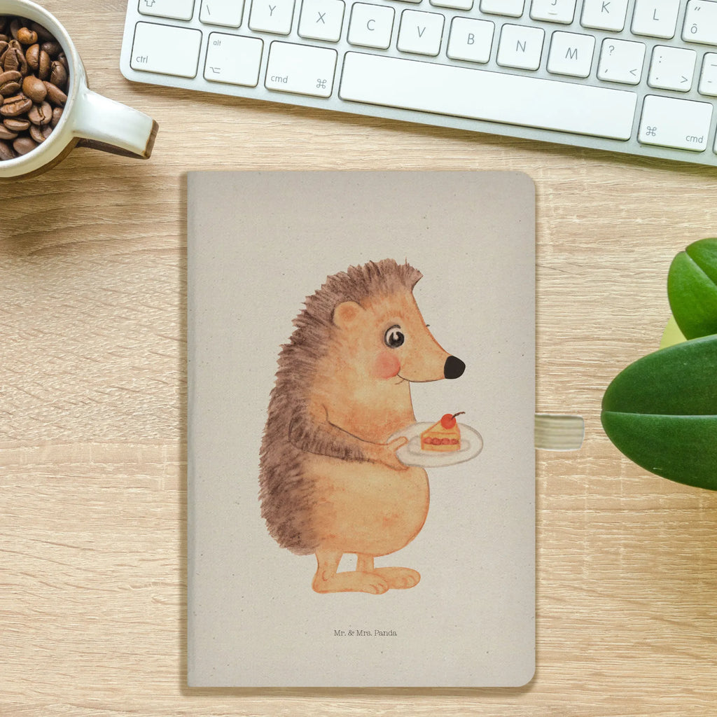 Bawełniany notatnik DIN A4 jeż kawałek ciasta DIN A4 Notizbuch Hardcover, Baumwoll Notizbuch, DIN A4 Tagebuch, DIN A4 Notizbuch Design, DIN A4 Notizbuch Büro, Notizbuch Mit Stoffeinband, DIN A4 Projektbuch, Schreibbuch DIN A4, DIN A4 Arbeitsbuch, DIN A4 Bullet Journal, Stoff Notizbuch A4, Notizbuch A4 Blanko, DIN A4 Ideenbuch, Notizbuch DIN A4, DIN A4 Journal, DIN A4 Notizbuch Kreativ, DIN A4 Notizheft, Tagebuch DIN A4, DIN A4 Planer, Notizbuch A4 Liniert, DIN A4 Uni Notizbuch, A4 Notizbuch Punkte, DIN A4 Notizbuch Für Lehrer, Öko Notizbuch DIN A4, DIN A4 Schüler Notizbuch, Notizbuch Aus Baumwolle, Nachhaltiges Notizbuch A4, DIN A4 Notizbuch Geschenk, Umweltfreundliches Notizbuch A4, Natur Notizbuch A4, Notizbuch A4 Kariert, DIN A4 Skizzenbuch, DIN A4 Notizbuch, DIN A4 Notizbuch Softcover, DIN A4 Notizbuch Für Studium, DIN A4 Notizbuch Für Schule, DIN A4 Notizbuch Handgemacht, Lustige Sprüche, Tiere, Tiermotive, Gute Laune, Essen Spruch, Einladung Party, Kuchen, Igel, Backen Geschenk, Geburtstagskuchen, Kuchen Backen, Torte