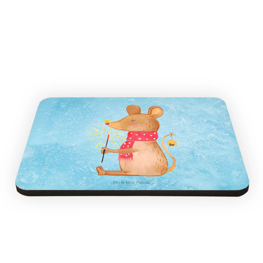 Magnet Weihnachtsmaus whiteboardmagnet, Pinnwandmagnet, tafelmagnet, notizmagnet, mdf magnet, Notizhalter, Dekomagnet, zettelhalter, memomagnet, Fridge Magnet, designmagnet, einkaufszettelmagnet, Kühlschrankmagnet, holzmagnet, holz whiteboardmagnet, wandmagnet, büromagnet, bildmagnet, küchenmagnet, spruchmagnet, haftmagnet, holz kühlschrankmagnet, rechteckmagnet, magnet, Wintermotiv, Winter, Weihnachtsdeko, Nikolaus, Weihnachten, Advent, Heiligabend, Weihnachtsgruß, Weihnachtswunder, Mäuschen, Frohe Weihnachten, Maus, Weihnachtsmotiv