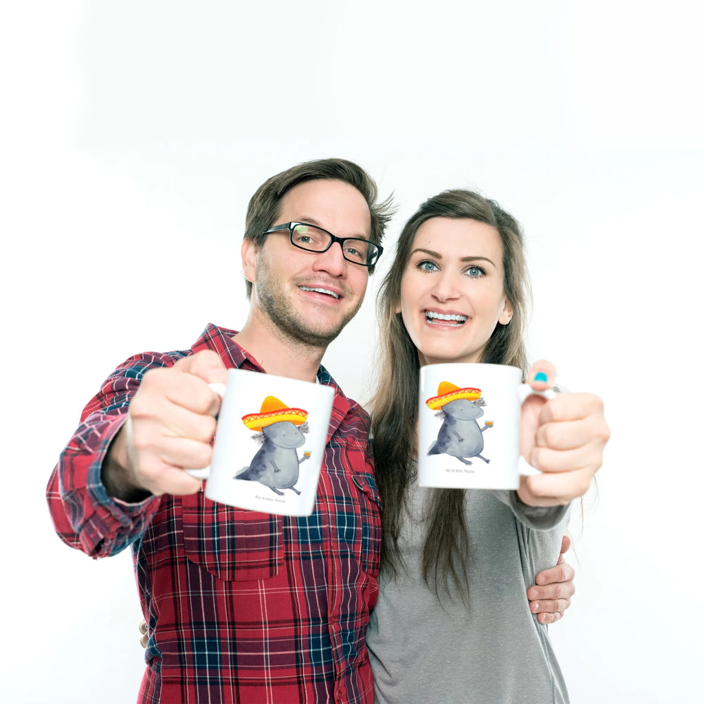 Tasse Axolotl Tequila Keramikbecher, milchkaffeetasse, haferl, Becher, Sprüchetasse, schöne tasse, design tasse, statement tasse, Henkeltasse, Kaffeebecher, Keramiktasse, kaffeetasse keramik, Trinktasse, Teebecher, hochwertige tasse, heißgetränkebecher, Mug, Tasse mit Motiv, Designtasse, Bürotasse, Geschenktasse, kaffeebecher keramik, kaffeetasse bedruckt, Frühstücksbecher, Kaffeetasse, tasse für büro, Teetasse, Coffee Mug, Dekotasse, Bedruckte Tasse, Tasse mit Spruch, Tasse, Trinkbecher, Kaffeepott, Henkelbecher, Pott, kaffeebecher bedruckt, Teepott, Bürobecher, tasse für kaffee, Kakaotasse, Motivtasse, Frühstückstasse, Molch, Axolotl, Lurche, Mexico, Schwanzlurch, Zitrone, Spruch, Feuerdrache, Axolot, Tequila, Feuersalamander, Motivation, Mexiko, Lurch, Sombrero