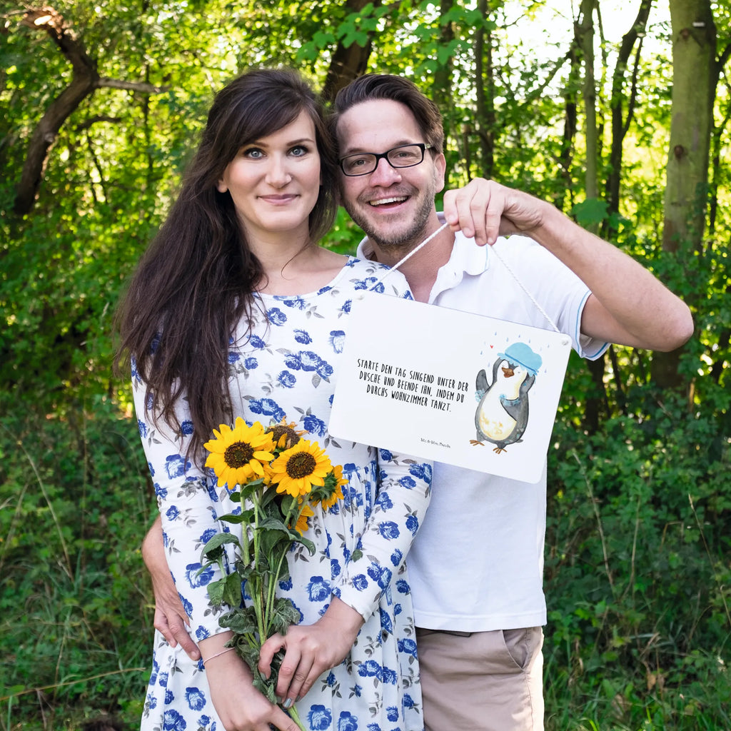 Deko Schild Pinguin Duschen dekoration schild, Wandschild, hängeschild, wandtafel, Türschild, Holzschild, holzbild, Deko Schild, Motivschild, Deko Wandtafel, Küchenschild, Dekoschild, dekoschilder, wandhänger, sprüche schild, Badschild, Türschild Familie, Spruchschild, Schild mit Spruch, dekotafel, Schild, Holztafel, Pinguin, Motivation, Neustart, Neuanfang, Duschen, glücklich sein, Lebensmotto, Dusche, Pinguine