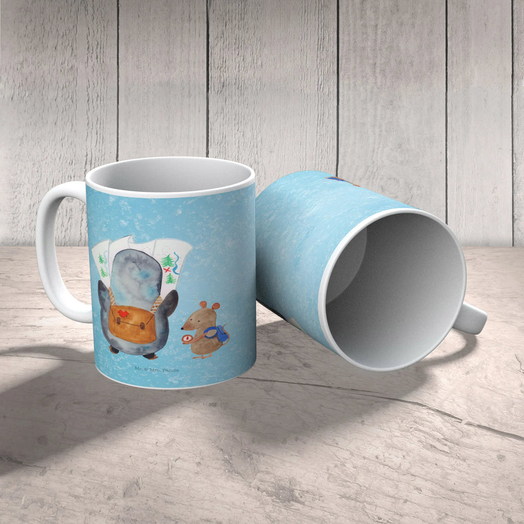 Tasse Pinguin & Maus Wanderer kaffeetasse bedruckt, Mug, milchkaffeetasse, Keramikbecher, Tasse mit Motiv, Becher, Sprüchetasse, Frühstückstasse, Pott, Motivtasse, Trinktasse, Bürobecher, Designtasse, Keramiktasse, Kaffeepott, statement tasse, Henkelbecher, Teetasse, tasse für kaffee, design tasse, Kakaotasse, Bedruckte Tasse, kaffeetasse keramik, kaffeebecher bedruckt, heißgetränkebecher, Bürotasse, Teepott, Geschenktasse, Dekotasse, Coffee Mug, schöne tasse, hochwertige tasse, Frühstücksbecher, tasse für büro, Henkeltasse, Kaffeetasse, Trinkbecher, Kaffeebecher, Tasse mit Spruch, haferl, kaffeebecher keramik, Tasse, Teebecher, Pinguin, Abenteurer, Pinguine, Wandern, Wanderlust, Ausflug, Abenteuer, Roadtrip