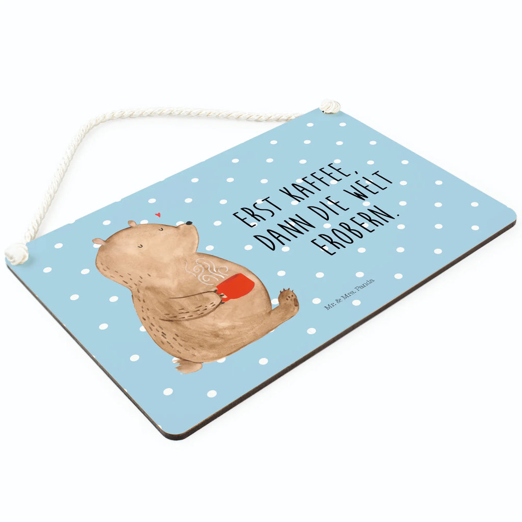 Deko Schild Bär Kaffee Schild mit Spruch, sprüche schild, Holztafel, Türschild Familie, hängeschild, wandhänger, Dekoschild, Türschild, Schild, Wandschild, Deko Schild, dekoration schild, Badschild, holzbild, Deko Wandtafel, dekoschilder, Küchenschild, Holzschild, dekotafel, Motivschild, wandtafel, Spruchschild, Teddybär, Teddy, Bär, Coffee, Kaffee, Guten Morgen, Morgenroutine, Motivation, Bären, Welt Erobern, Welt Retten