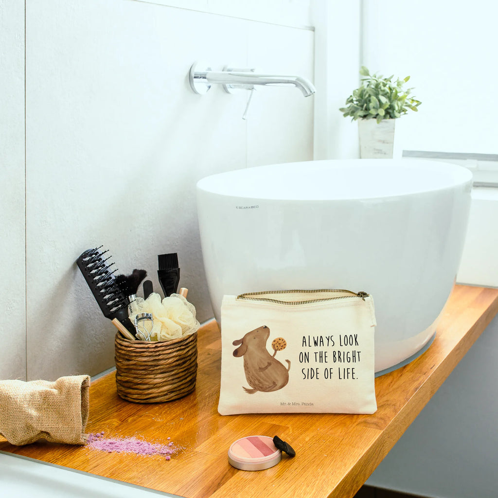 Make-up bag Dog biscuit Schminktasche, Mäppchen, Waschbeutel, Schminktäschchen, aufbewahrungstasche, beauty tasche, Schminkbeutel, pinsel tasche, toiletry bag, Kosmetikbeutel, Kosmetiktasche, pencil case, Kulturbeutel, Kulturtasche, beauty case, Stiftemäppchen, Waschtasche, kosmetiktäschchen, aufbewahrungsbeutel, Federmappe, Schlampermäppchen, utensilientasche, Etui, Sprüche, Hunderasse, Tierliebhaber, Haustier, Hundemotiv, Hund, Hundebesitzer, Hundeleckerli, Hundekekse, Leckerli, Hundesnacks