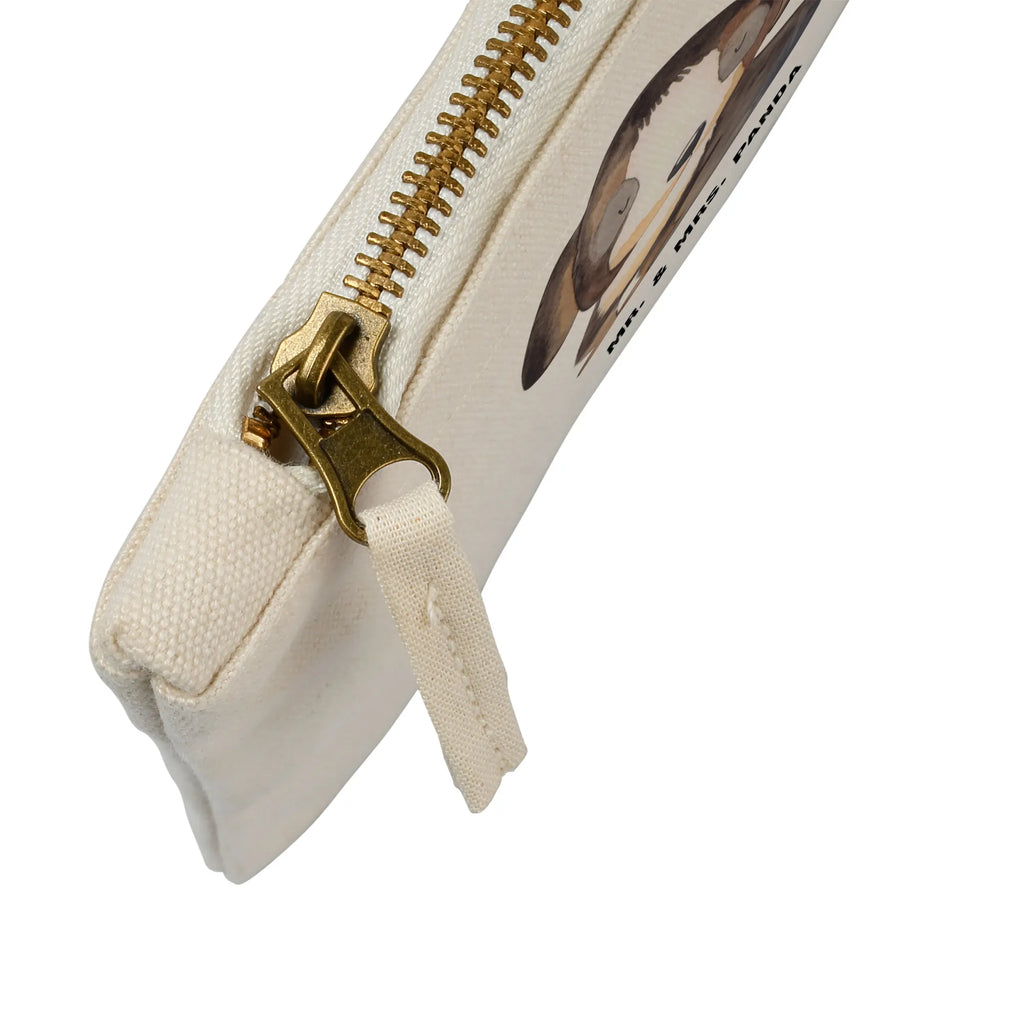 Make-up bag Dog Relax Schminkbeutel, pencil case, toiletry bag, Stiftemäppchen, pinsel tasche, kosmetiktäschchen, beauty tasche, Kosmetiktasche, Waschbeutel, Federmappe, aufbewahrungstasche, utensilientasche, beauty case, Etui, Kulturbeutel, aufbewahrungsbeutel, Waschtasche, Mäppchen, Kulturtasche, Kosmetikbeutel, Schlampermäppchen, Schminktäschchen, Schminktasche, Sprüche, Hunderasse, Tierliebhaber, Haustier, Hundemotiv, Hund, Hundebesitzer, Hundeglück, Schwarzer Hund, Liebe, Hundeliebe