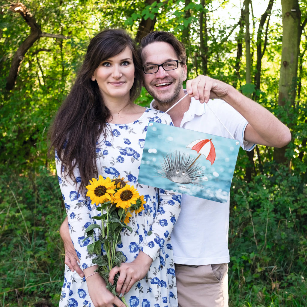 Deko Schild Seeigel Shabby Chic Schild, Deko schild Mit Blumenmotiv, Deko schild Für Balkon, Dekoschild Klein, Deko schild Liebevoll Gestaltet, Wandschild, Dekoschild Für Familie, Dekoschild, Deko schild Für Küche, Dekoschild Groß, Türschild Mit Spruch, Dekoschild Für Badezimmer, Wanddeko Schild, Deko schild Für Wohnzimmer, Dekoschild Handgemacht, Holzschild, Dekoschild Zum Aufhängen, Türschild, Schild Zum Aufstellen, Schild Zum Hinstellen, Schild Aus Metall, Deko schild Mit Lebensweisheit, Deko Wandtafel, Dekoschild Geschenk, Metallschild, Dekoschild Aus Holz, Rustikales Deko schild, Deko schild Mit Motiv, Schild Aus Holz, Deko schild Mit Herz, Lustiges Deko schild, Deko schild Landhausstil, Dekoschild Für Freunde, Vintage Schild, Dekoschild Für Flur, Dekos child Für Garten, Deko schild Modern, Spruchschild, Deko Schild, Deko schild Mit Spruch, Meerestiere, Meer, Urlaub, Leben, Hier und Jetzt, Lebe, Selbstakzeptanz, Selbstliebe, Seeigel, Achtsamkeit