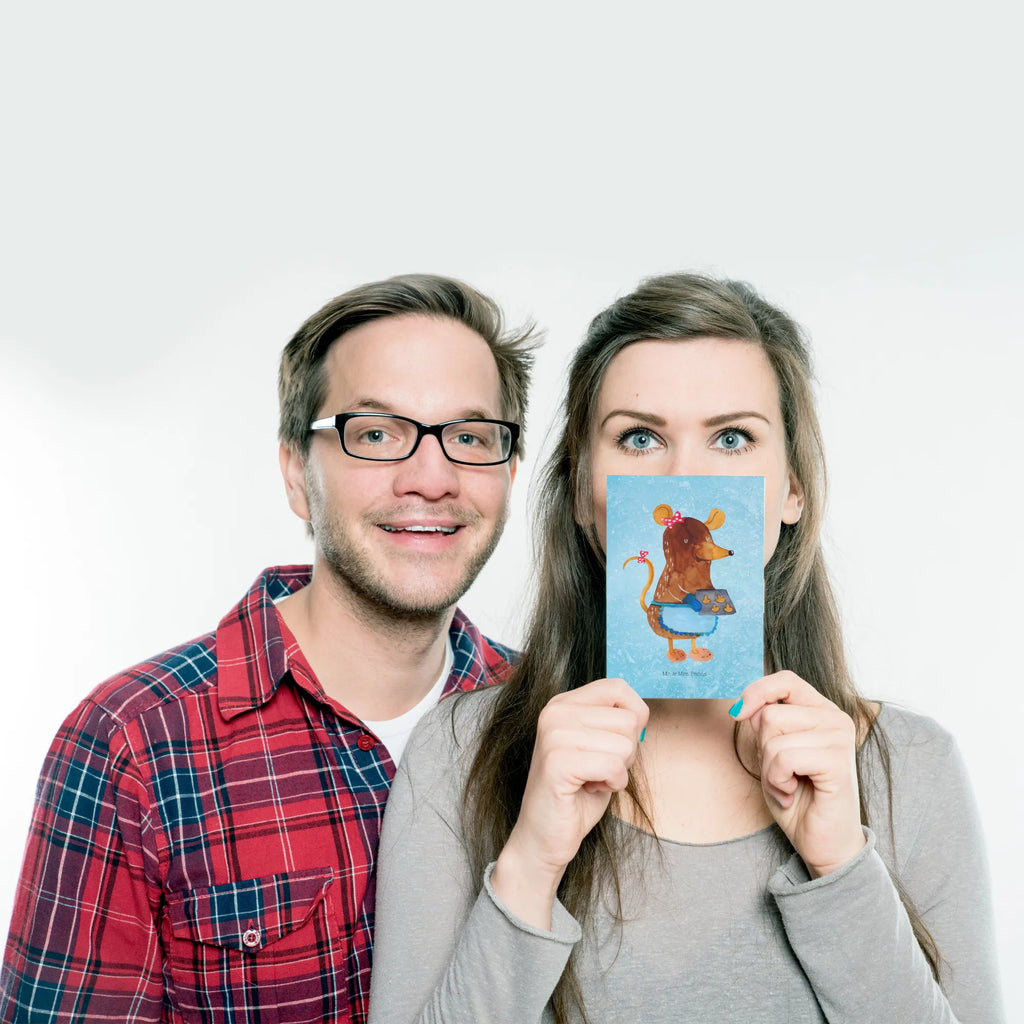 Postcard Mouse Cookies Einladung Geburtstag, Einladungskarte, Karte, Postkarte, Einladungskarten Geburtstag, Ansichtskarten, Geburtstagskarte, Ansichtskarte, Einladung, Geschenkkarte, Dankeskarte, Grußkarte, Winter, Weihnachten, Weihnachtsdeko, Nikolaus, Advent, Heiligabend, Wintermotiv, Weihnachtsbäckerei, Maus, Kekse, backen, Chaosqueen, Plätzchen, Weihnachtskekse