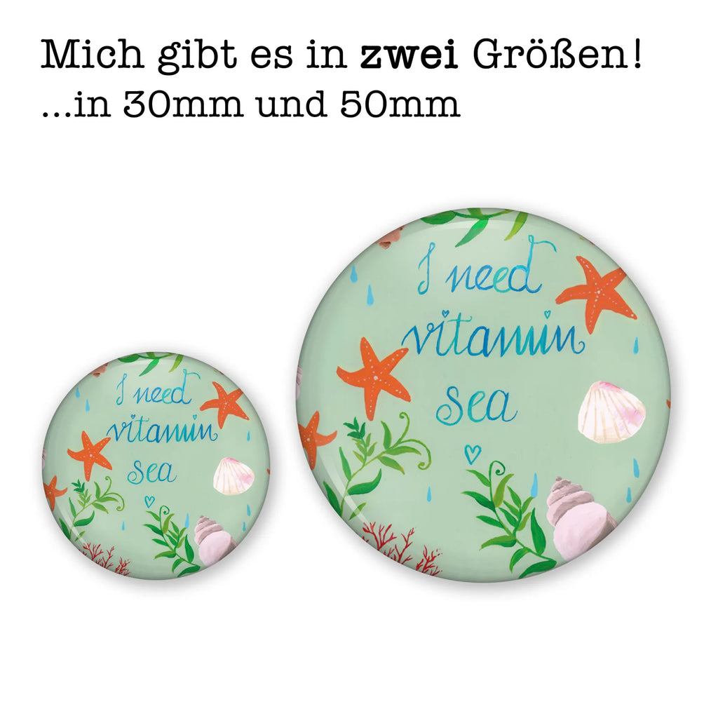 Button Vitamin Sea Eventbutton 50 mm, Sammlerbutton 50 mm, Button-Logo 50 mm, Button-Edition 50 mm, Button-Kollektion 50 mm, Button-Button 50 mm, Button-Motiv 50 mm, Button Abzeichen 50 mm, Werbebutton 50 mm, Pin 50 mm, Marketingbutton 50 mm, Pin-Button 50 mm, Button-Anstecker 50 mm, Button-Emblem 50 mm, Festivalbutton 50 mm, Button-Set 50 mm, Button-Pin 50 mm, Button-Sujet 50 mm, Button-Sonderedition 50 mm, Button-Lieferung 50 mm, Button-Druck 50 mm, Button 50 mm, Button-Presse 50 mm, Ansteckbutton 50 mm, Button-Design 50 mm, Badge 50 mm, Vereinsbutton 50 mm, Button-Badge 50 mm, Runde Buttons 50 mm, Blumen Deko, Frühlings Deko, Sommer Deko, Dekoration, positive Botschaft, Naturliebhaber, Outdoor, Natur, Abenteuer, Urlaub am Meer, Schwimmer Geschenk, Wasserratte Geschenk, Vitamin Sea, Strand Urlaub, Schwimmen Spruch, See