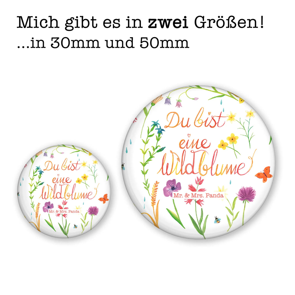 Button Du bist eine Wildblume Button-Sonderedition 50 mm, Button-Logo 50 mm, Werbebutton 50 mm, Eventbutton 50 mm, Pin 50 mm, Runde Buttons 50 mm, Button-Presse 50 mm, Button-Edition 50 mm, Button-Sujet 50 mm, Button-Emblem 50 mm, Button-Lieferung 50 mm, Button-Badge 50 mm, Button Abzeichen 50 mm, Ansteckbutton 50 mm, Button-Set 50 mm, Vereinsbutton 50 mm, Festivalbutton 50 mm, Button-Kollektion 50 mm, Button-Pin 50 mm, Button-Design 50 mm, Badge 50 mm, Button 50 mm, Button-Anstecker 50 mm, Button-Motiv 50 mm, Marketingbutton 50 mm, Pin-Button 50 mm, Sammlerbutton 50 mm, Button-Druck 50 mm, Button-Button 50 mm, Blumen Deko, Frühlings Deko, Sommer Deko, Dekoration, positive Botschaft, Naturliebhaber, Outdoor, Natur, Abenteuer, Jahrestag, Wildblume, wild, Hochzeitstag, Geschenk Freundin, Blumen Motiv, Natur Motiv, Kompliment, Geschenk Frauen