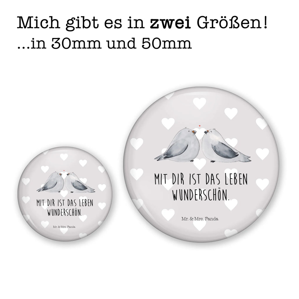 Button Turteltauben Liebe Button-Kollektion 50 mm, Button-Sonderedition 50 mm, Button-Button 50 mm, Button-Druck 50 mm, Button-Badge 50 mm, Button-Design 50 mm, Button-Lieferung 50 mm, Button-Anstecker 50 mm, Eventbutton 50 mm, Pin-Button 50 mm, Werbebutton 50 mm, Button-Motiv 50 mm, Button Abzeichen 50 mm, Festivalbutton 50 mm, Sammlerbutton 50 mm, Button-Presse 50 mm, Button 50 mm, Button-Sujet 50 mm, Button-Pin 50 mm, Marketingbutton 50 mm, Vereinsbutton 50 mm, Button-Logo 50 mm, Button-Set 50 mm, Badge 50 mm, Button-Emblem 50 mm, Ansteckbutton 50 mm, Button-Edition 50 mm, Pin 50 mm, Runde Buttons 50 mm, Liebe, Partner, Freund, Freundin, Ehemann, Ehefrau, Heiraten, Verlobung, Heiratsantrag, Liebesgeschenk, Jahrestag, Hocheitstag, Tauben, Verheiratet, Geschenk Hochzeit, Hochzeitstag, Geschenk Freund, Liebesbeweis, Verlobt, Geschenk Freundin, Verliebt, Turteltauben, Turteltäubchen