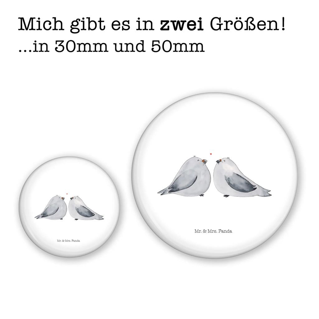 Button Turteltauben Liebe Button-Kollektion 50 mm, Button-Sonderedition 50 mm, Button-Button 50 mm, Button-Druck 50 mm, Button-Badge 50 mm, Button-Design 50 mm, Button-Lieferung 50 mm, Button-Anstecker 50 mm, Eventbutton 50 mm, Pin-Button 50 mm, Werbebutton 50 mm, Button-Motiv 50 mm, Button Abzeichen 50 mm, Festivalbutton 50 mm, Sammlerbutton 50 mm, Button-Presse 50 mm, Button 50 mm, Button-Sujet 50 mm, Button-Pin 50 mm, Marketingbutton 50 mm, Vereinsbutton 50 mm, Button-Logo 50 mm, Button-Set 50 mm, Badge 50 mm, Button-Emblem 50 mm, Ansteckbutton 50 mm, Button-Edition 50 mm, Pin 50 mm, Runde Buttons 50 mm, Liebe, Partner, Freund, Freundin, Ehemann, Ehefrau, Heiraten, Verlobung, Heiratsantrag, Liebesgeschenk, Jahrestag, Hocheitstag, Tauben, Verheiratet, Geschenk Hochzeit, Hochzeitstag, Geschenk Freund, Liebesbeweis, Verlobt, Geschenk Freundin, Verliebt, Turteltauben, Turteltäubchen