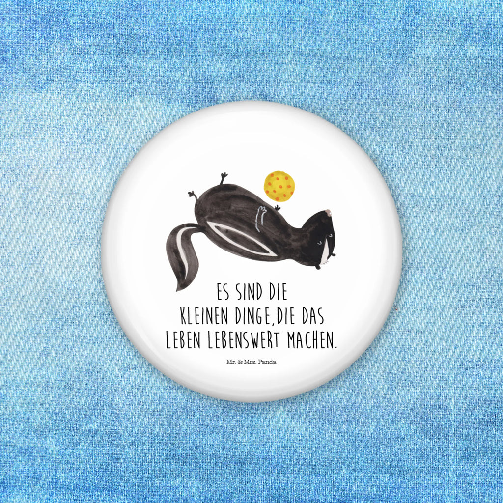 Button Stinktier Ball Button-Druck 50 mm, Button-Logo 50 mm, Vereinsbutton 50 mm, Button-Emblem 50 mm, Button 50 mm, Button-Presse 50 mm, Button-Pin 50 mm, Button-Edition 50 mm, Button Abzeichen 50 mm, Pin-Button 50 mm, Button-Button 50 mm, Runde Buttons 50 mm, Eventbutton 50 mm, Button-Sujet 50 mm, Sammlerbutton 50 mm, Ansteckbutton 50 mm, Button-Badge 50 mm, Festivalbutton 50 mm, Pin 50 mm, Werbebutton 50 mm, Button-Sonderedition 50 mm, Button-Set 50 mm, Button-Kollektion 50 mm, Badge 50 mm, Button-Design 50 mm, Marketingbutton 50 mm, Button-Lieferung 50 mm, Button-Motiv 50 mm, Button-Anstecker 50 mm, Stinktier, Skunk, verspielt, Wildtier, Stinki, Stinker, Weisheit, Raubtier