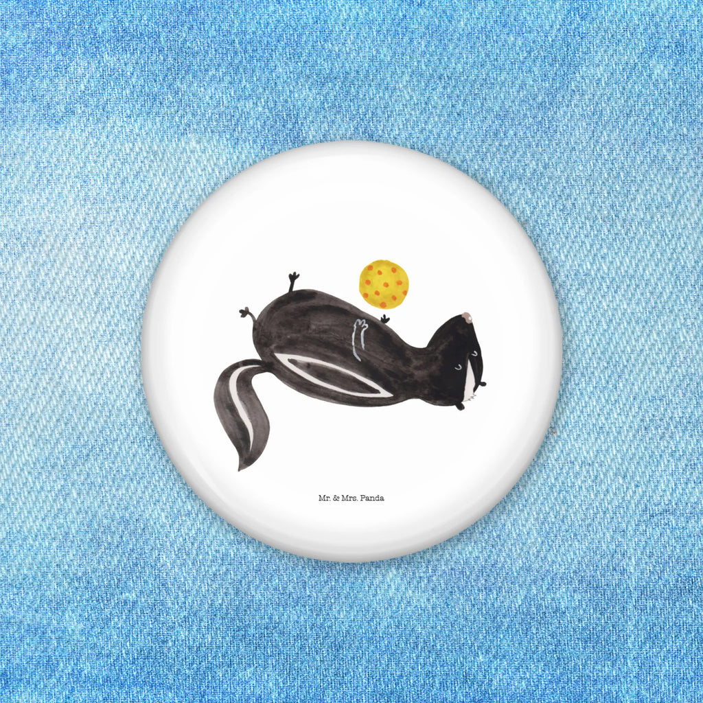 Button Stinktier Ball Button-Druck 50 mm, Button-Logo 50 mm, Vereinsbutton 50 mm, Button-Emblem 50 mm, Button 50 mm, Button-Presse 50 mm, Button-Pin 50 mm, Button-Edition 50 mm, Button Abzeichen 50 mm, Pin-Button 50 mm, Button-Button 50 mm, Runde Buttons 50 mm, Eventbutton 50 mm, Button-Sujet 50 mm, Sammlerbutton 50 mm, Ansteckbutton 50 mm, Button-Badge 50 mm, Festivalbutton 50 mm, Pin 50 mm, Werbebutton 50 mm, Button-Sonderedition 50 mm, Button-Set 50 mm, Button-Kollektion 50 mm, Badge 50 mm, Button-Design 50 mm, Marketingbutton 50 mm, Button-Lieferung 50 mm, Button-Motiv 50 mm, Button-Anstecker 50 mm, Stinktier, Skunk, verspielt, Wildtier, Stinki, Stinker, Weisheit, Raubtier