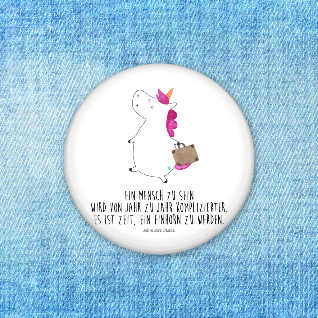 Button unicorn Suitcase Button-Edition 50 mm, Eventbutton 50 mm, Festivalbutton 50 mm, Button-Sonderedition 50 mm, Button-Motiv 50 mm, Vereinsbutton 50 mm, Marketingbutton 50 mm, Button-Druck 50 mm, Button-Pin 50 mm, Button-Set 50 mm, Button-Sujet 50 mm, Button-Presse 50 mm, Button-Kollektion 50 mm, Button-Badge 50 mm, Badge 50 mm, Button-Button 50 mm, Button-Logo 50 mm, Werbebutton 50 mm, Button-Lieferung 50 mm, Button-Emblem 50 mm, Pin 50 mm, Sammlerbutton 50 mm, Button-Anstecker 50 mm, Button Abzeichen 50 mm, Runde Buttons 50 mm, Button-Design 50 mm, Pin-Button 50 mm, Ansteckbutton 50 mm, Button 50 mm, Einhorn, Einhörner, Einhorn Deko, Unicorn, unicorn, Erwachsen, Reise, Verreisen, Abenteuer, Kind, witzig, Gepäck, Koffer, albern, Spaß, lustig