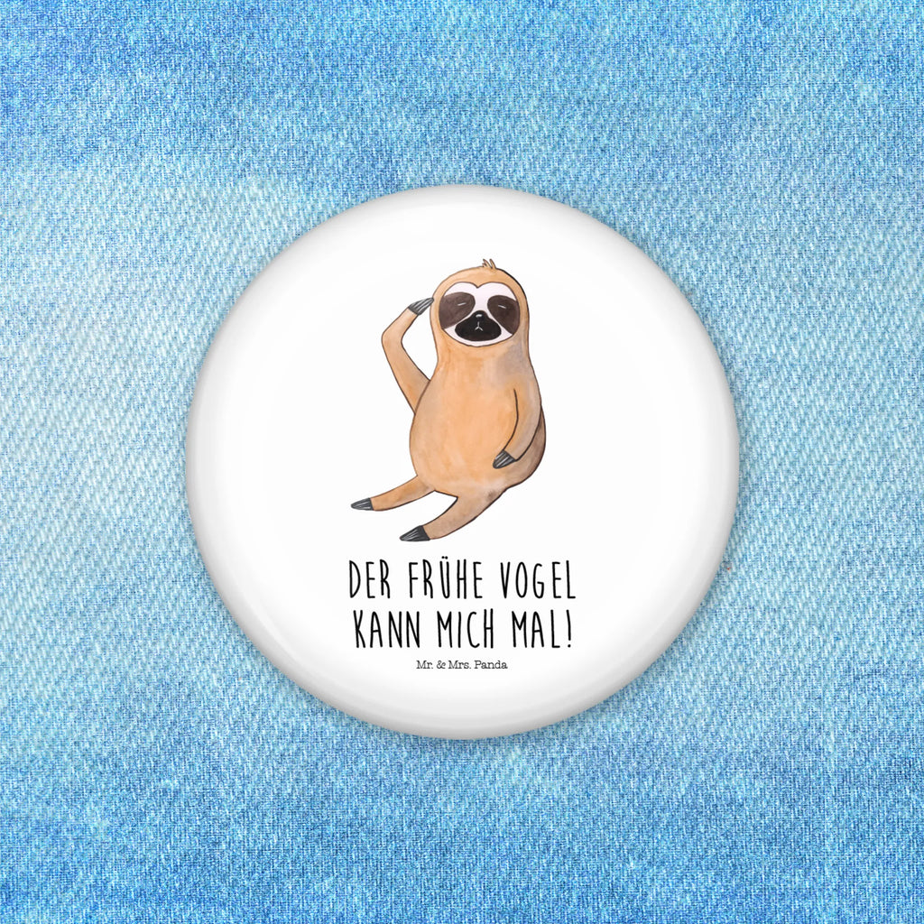 Button Faultier Vogel zeigen Badge 50 mm, Button-Sonderedition 50 mm, Sammlerbutton 50 mm, Button-Presse 50 mm, Runde Buttons 50 mm, Button-Badge 50 mm, Eventbutton 50 mm, Marketingbutton 50 mm, Button-Design 50 mm, Festivalbutton 50 mm, Button-Logo 50 mm, Pin-Button 50 mm, Button-Set 50 mm, Button-Emblem 50 mm, Vereinsbutton 50 mm, Button-Anstecker 50 mm, Button-Kollektion 50 mm, Button-Druck 50 mm, Button Abzeichen 50 mm, Ansteckbutton 50 mm, Button 50 mm, Werbebutton 50 mm, Button-Motiv 50 mm, Button-Pin 50 mm, Button-Lieferung 50 mm, Button-Edition 50 mm, Pin 50 mm, Button-Sujet 50 mm, Button-Button 50 mm, Faultier, Faultier Geschenk, Faultier Deko, früher Vogel, Vogel, Morgenmuffel, der frühe Vogel, faul, Faultiere, Faultierwelt, Frühaufsteher, Spinner, Lieblingstier