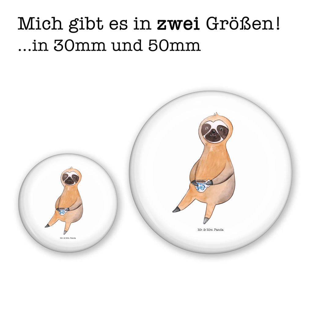 Button Faultier Kaffee Button 50 mm, Festivalbutton 50 mm, Badge 50 mm, Button-Logo 50 mm, Pin-Button 50 mm, Marketingbutton 50 mm, Button-Lieferung 50 mm, Runde Buttons 50 mm, Ansteckbutton 50 mm, Button-Kollektion 50 mm, Button-Pin 50 mm, Button-Button 50 mm, Vereinsbutton 50 mm, Button-Druck 50 mm, Button-Motiv 50 mm, Button-Design 50 mm, Button-Edition 50 mm, Eventbutton 50 mm, Button-Presse 50 mm, Sammlerbutton 50 mm, Button Abzeichen 50 mm, Werbebutton 50 mm, Button-Sonderedition 50 mm, Button-Set 50 mm, Button-Anstecker 50 mm, Button-Emblem 50 mm, Button-Sujet 50 mm, Pin 50 mm, Button-Badge 50 mm, Faultier, Faultier Geschenk, Faultier Deko, Coffee, Frühaufsteher, erster Kaffee, Faultiere, Genießer, Kaffeetasse, Morgenmuffel, Kaffeegetränk, faul, Kaffee, Lieblingstier