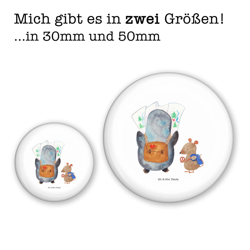 Button Pinguin & Maus Wanderer Button-Design 50 mm, Badge 50 mm, Button-Druck 50 mm, Marketingbutton 50 mm, Button-Anstecker 50 mm, Pin 50 mm, Button-Motiv 50 mm, Button-Pin 50 mm, Werbebutton 50 mm, Runde Buttons 50 mm, Button-Lieferung 50 mm, Eventbutton 50 mm, Button-Emblem 50 mm, Sammlerbutton 50 mm, Vereinsbutton 50 mm, Festivalbutton 50 mm, Button-Presse 50 mm, Button-Sujet 50 mm, Button-Logo 50 mm, Button-Edition 50 mm, Ansteckbutton 50 mm, Button-Badge 50 mm, Button 50 mm, Button-Sonderedition 50 mm, Button Abzeichen 50 mm, Button-Set 50 mm, Pin-Button 50 mm, Button-Kollektion 50 mm, Button-Button 50 mm, Pinguin, Pinguine, wandern, Abenteuer, Roadtrip, Ausflug, Wanderlust, Abenteurer