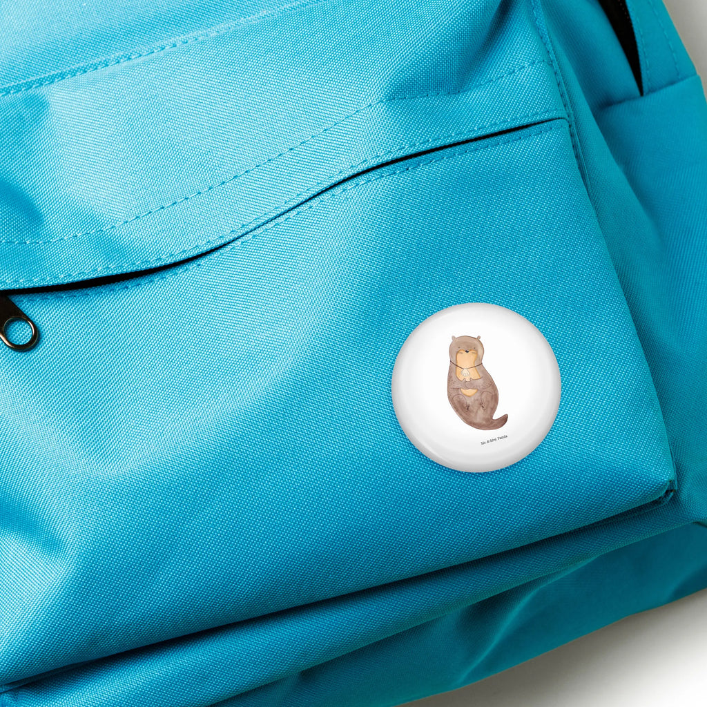 Button Otter mit Muschelmedaillon Sammlerbutton 50 mm, Button-Sonderedition 50 mm, Button-Button 50 mm, Button-Kollektion 50 mm, Button-Motiv 50 mm, Runde Buttons 50 mm, Badge 50 mm, Button-Druck 50 mm, Eventbutton 50 mm, Button 50 mm, Ansteckbutton 50 mm, Werbebutton 50 mm, Button-Logo 50 mm, Button-Sujet 50 mm, Button-Lieferung 50 mm, Button-Edition 50 mm, Pin-Button 50 mm, Button-Set 50 mm, Button Abzeichen 50 mm, Button-Pin 50 mm, Vereinsbutton 50 mm, Button-Anstecker 50 mm, Marketingbutton 50 mm, Button-Presse 50 mm, Button-Badge 50 mm, Festivalbutton 50 mm, Pin 50 mm, Button-Emblem 50 mm, Button-Design 50 mm, Otter, Fischotter, Seeotter, Motivation, Büro, träumen, Otterliebe, grübeln, Tagträumen