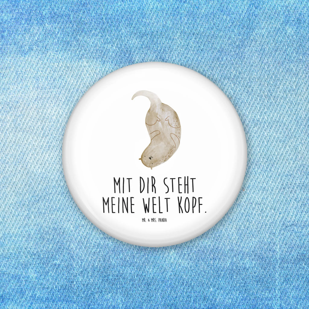 Button Otter kopfüber Runde Buttons 50 mm, Button-Logo 50 mm, Button-Edition 50 mm, Button-Emblem 50 mm, Sammlerbutton 50 mm, Pin 50 mm, Festivalbutton 50 mm, Button Abzeichen 50 mm, Button 50 mm, Button-Sonderedition 50 mm, Badge 50 mm, Button-Motiv 50 mm, Marketingbutton 50 mm, Pin-Button 50 mm, Eventbutton 50 mm, Button-Anstecker 50 mm, Ansteckbutton 50 mm, Button-Design 50 mm, Button-Lieferung 50 mm, Button-Presse 50 mm, Button-Button 50 mm, Vereinsbutton 50 mm, Button-Set 50 mm, Werbebutton 50 mm, Button-Sujet 50 mm, Button-Pin 50 mm, Button-Kollektion 50 mm, Button-Badge 50 mm, Button-Druck 50 mm, Otter, Fischotter, Seeotter, Otter Seeotter See Otter
