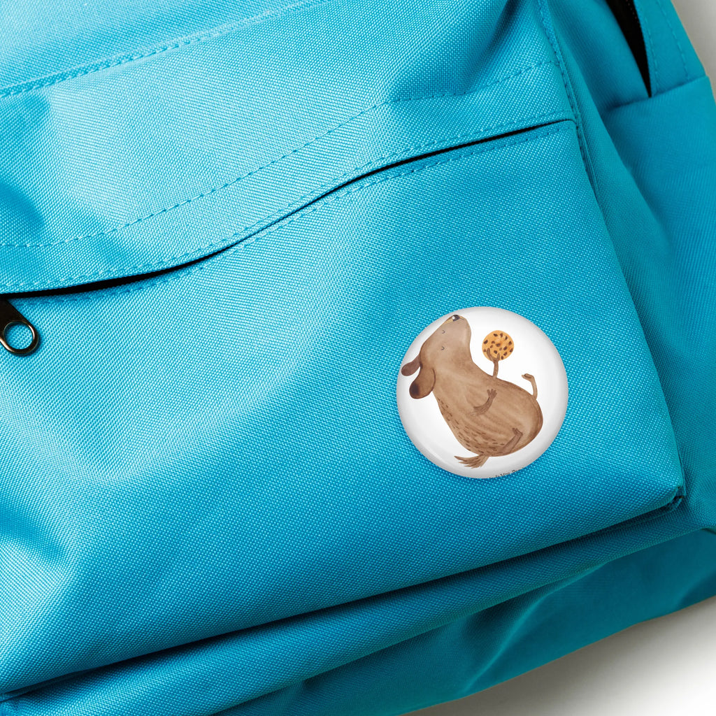 Button Hund Keks Ansteckbutton 50 mm, Werbebutton 50 mm, Button-Anstecker 50 mm, Festivalbutton 50 mm, Button-Emblem 50 mm, Button-Kollektion 50 mm, Button-Motiv 50 mm, Pin-Button 50 mm, Runde Buttons 50 mm, Button-Set 50 mm, Button Abzeichen 50 mm, Badge 50 mm, Vereinsbutton 50 mm, Button-Lieferung 50 mm, Button-Sujet 50 mm, Button-Logo 50 mm, Button-Sonderedition 50 mm, Button-Design 50 mm, Button-Badge 50 mm, Sammlerbutton 50 mm, Button 50 mm, Eventbutton 50 mm, Button-Button 50 mm, Pin 50 mm, Button-Edition 50 mm, Marketingbutton 50 mm, Button-Druck 50 mm, Button-Pin 50 mm, Button-Presse 50 mm, Hund, Hundemotiv, Haustier, Hunderasse, Tierliebhaber, Hundebesitzer, Sprüche, Hundesnacks, Hundekekse, Leckerli, Hundeleckerli