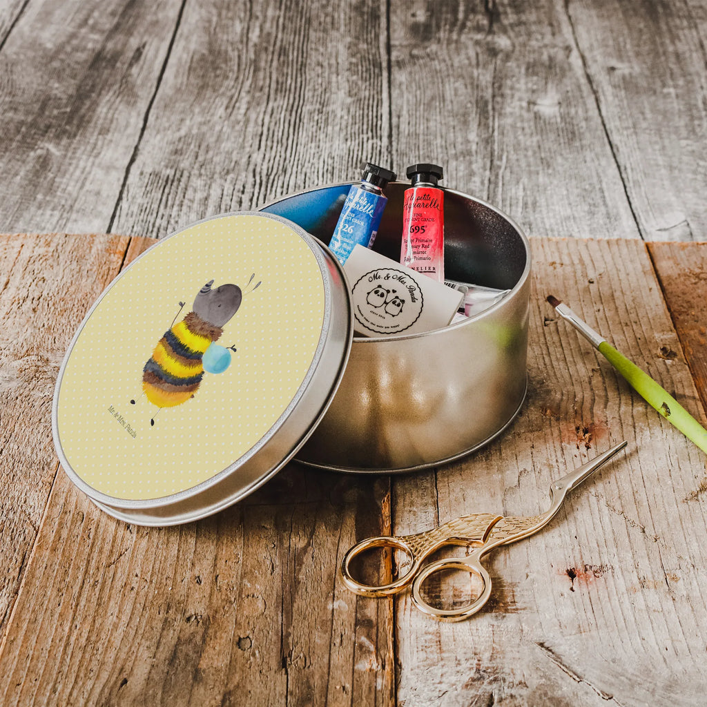 Blechdose rund Hummel flauschig Geschenkdose, gebäckdosen, Vorratsdose, runddosen, Dose, plätzchendosen, Metalldose Rund, geschenkdosen, Metallbox, runde keksdose, runde dosen, runde blechdosen, Runde Dose, Keksdose, Aufbewahrungsbox, metalldosen, dosen, Metalldose, plätzchendose, Runde Blechdose, gebäckdose, keksdosen, Aufbewahrungsdosen, blechdosen, Aufbewahrungsdose, runde keksdosen, metallboxen, Blechdose Rund, Vorratsdosen, runddose, Blechdose, Lustige Sprüche, Tiere, Tiermotive, Gute Laune, Blume, Biene, Flauschig, Hummel, Natur