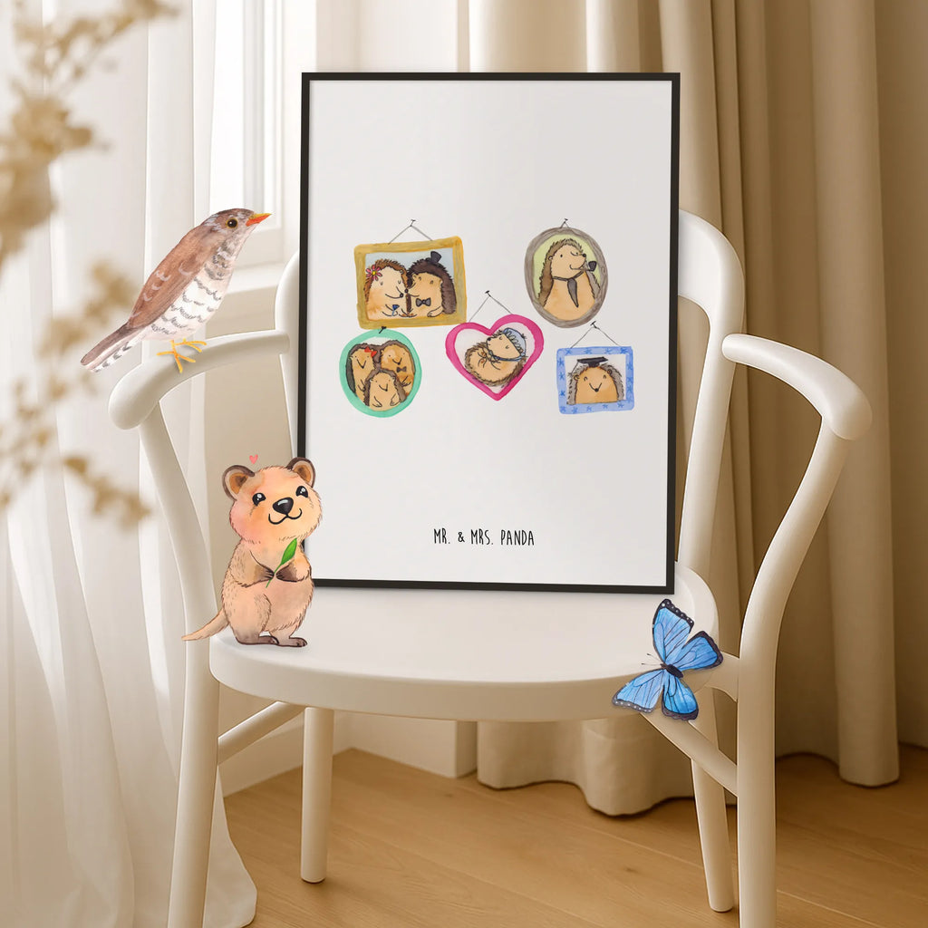 Poster Igel Familie Designposter, Wanddekoration, Bild für Wand, drucke, wanddeko, Deko Bild, Poster, kunst für die wand, Kunstdruck, Mr. & Mrs. Panda Poster, Posterdruck, Wandschmuck, Bild, Wandbild, wandkunst, kunstdruck poster, Plakat, Wandposter, kunstposter, wanddruck, grafikposter, Wanddeko Bild, Bruder, Schwester, Familie, Opa, Oma, Papa, Mama, Vatertag, Muttertag, Liebe, Zusammenhalt, Igel, Glück, Bilder