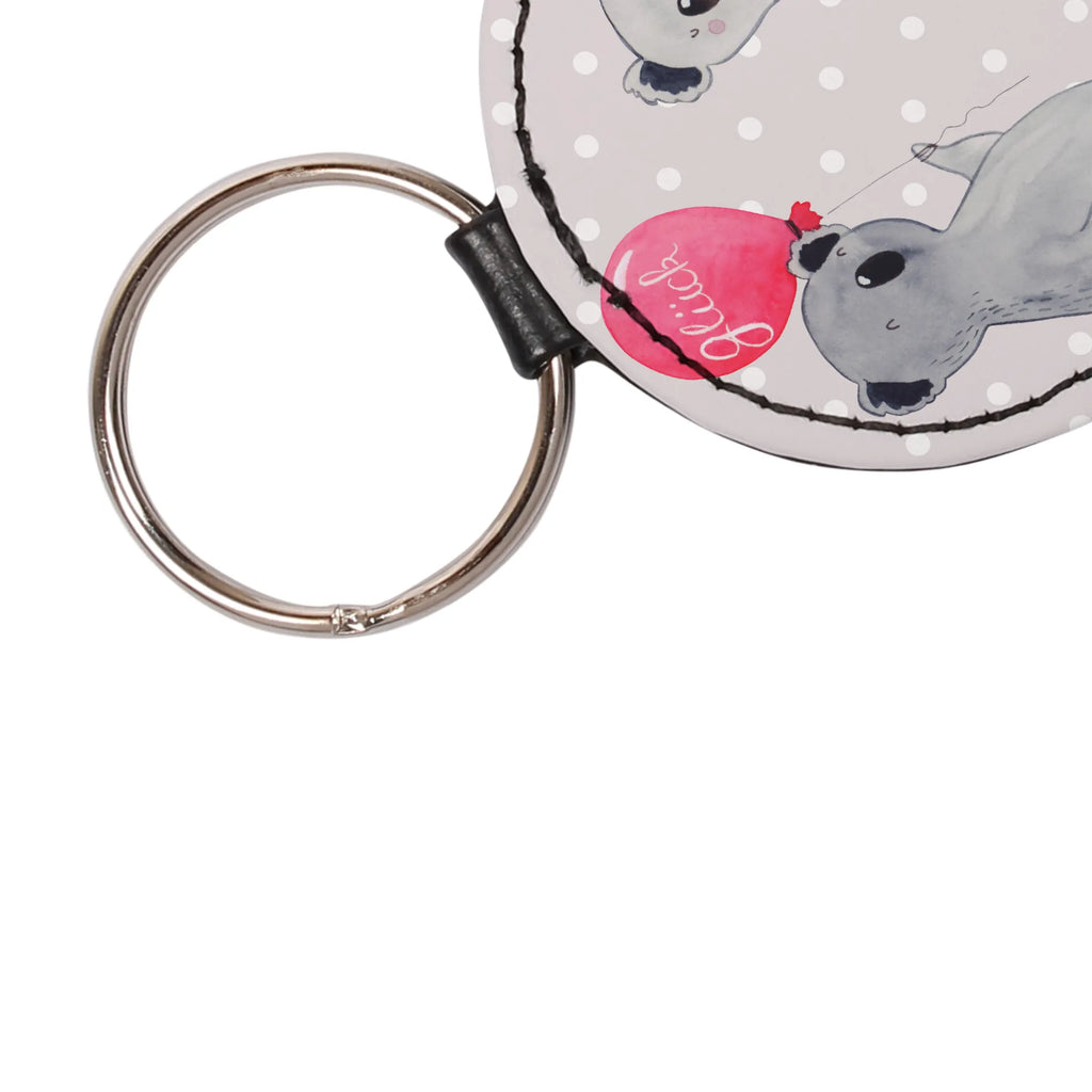 Rund Schlüsselanhänger Koala Luftballon Schlüsselanhänger Für Damen, Schlüsselanhänger Klassisch, Schlüsselanhänger Freundschaft, Schlüsselanhänger Haus, Schlüsselanhänger Liebe, Schlüsselanhänger Handgemacht, Schlüsselanhänger Stoff, Schlüsselanhänger Filz, Schlüsselanhänger Mit Spruch, Schlüsselband, Schlüsselanhänger Holz, Schlüsselanhänger Auto, Schlüsselanhänger Für Kinder, Schlüsselanhänger Niedlich, Schlüsselanhänger Nachhaltig, Schlüsselanhänger Für Paare, Schlüsselanhänger Leder, Schlüsselhalter, Schlüsselanhänger Personalisierbar, Schlüsselanhänger, Schlüsselanhänger Modern, Schlüsselanhänger Mit Motiv, Schlüsselaccessoire, Schlüsselanhänger Mit Foto, Schlüsselanhänger Partner, Schlüsselanhänger Tiermotiv, Schlüsselanhänger Mit Gravur, Schlüsselanhänger Geburtstag, Schlüsselring, Schlüsselanhänger Lustig, Schlüsselanhänger Metall, Schlüsselanhänger Schlüssel, Schlüsselanhänger Kunststoff, Schlüsselanhänger Für Herren, Schlüsselanhänger Elegant, Schlüsselanhänger Herz, Schlüsselanhänger Bunt, Schlüsselanhänger Mit Namen, Schlüsselanhänger Geschenk, Koala, Koalabär, Party, Luftballon, Geschenk, Geburtstag