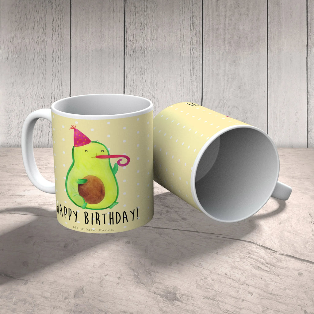 Tasse Avocado Birthday Tasse mit Motiven, Kaffeetasse, Teetasse, Bürotasse, Keramiktasse, Tasse mit Zitaten, Tasse, Geschenktasse, Porzellantasse, Avocado, Veggie, Vegan, Gesund