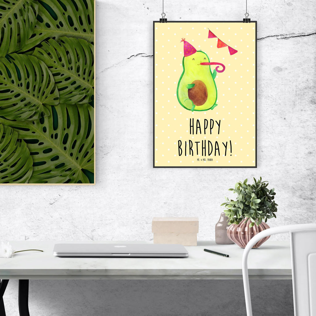 Poster avocado Birthday Wanddeko Bild, kunstdruck poster, Kunstdruck, wanddeko, Designposter, Wandposter, Deko Bild, Bild, grafikposter, Posterdruck, kunstposter, wanddruck, Mr. & Mrs. Panda Poster, Wandbild, wandkunst, kunst für die wand, Wandschmuck, drucke, Poster, Plakat, Wanddekoration, Bild für Wand, Gesund, Vegan, Veggie, Avocado