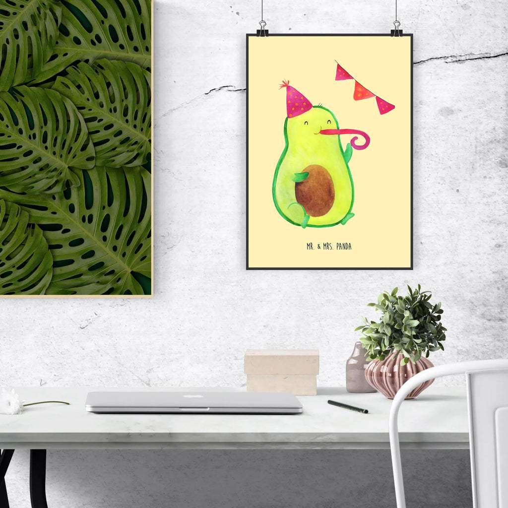 Poster avocado Birthday Wanddeko Bild, kunstdruck poster, Kunstdruck, wanddeko, Designposter, Wandposter, Deko Bild, Bild, grafikposter, Posterdruck, kunstposter, wanddruck, Mr. & Mrs. Panda Poster, Wandbild, wandkunst, kunst für die wand, Wandschmuck, drucke, Poster, Plakat, Wanddekoration, Bild für Wand, Gesund, Vegan, Veggie, Avocado