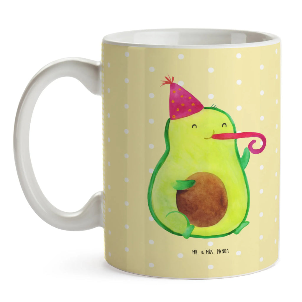 Mug avocado Celebration Sprüchetasse, statement tasse, Kaffeetasse, Tasse mit Spruch, Henkelbecher, Bedruckte Tasse, Geschenktasse, Keramiktasse, milchkaffeetasse, Pott, kaffeebecher bedruckt, Teetasse, hochwertige tasse, Henkeltasse, kaffeetasse bedruckt, kaffeebecher keramik, haferl, Tasse, Keramikbecher, Motivtasse, Frühstückstasse, heißgetränkebecher, tasse für büro, Frühstücksbecher, Bürotasse, Trinkbecher, tasse für kaffee, design tasse, Teebecher, kaffeetasse keramik, Tasse mit Motiv, Teepott, Designtasse, Becher, Kaffeepott, Coffee Mug, schöne tasse, Trinktasse, Bürobecher, Kaffeebecher, Mug, Dekotasse, Kakaotasse, Avocado, Gesund, Vegan, Veggie, Geburtstag, Feierlichkeit, Tröte, Gute Laune, Fete, Feier, Party