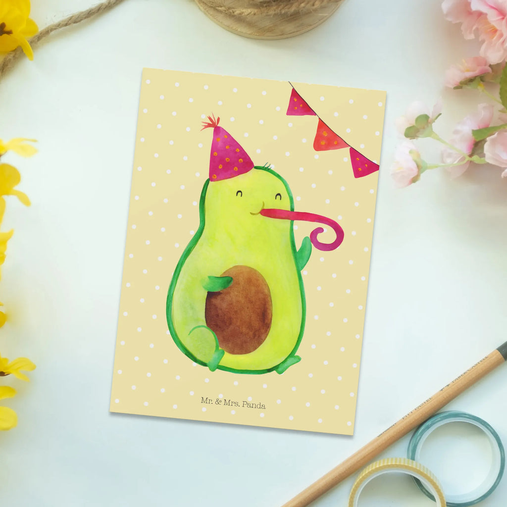 Postcard avocado party time Motivkarte, einzelkarte, kunstkarte, Kunstkarten, Postkarte, Ansichtskarten, Ansichtskarte, spruchkarte, Fotokarte, Postkarten, Designkarte, Grußkarte, bildkarte, Avocado, Vegan, Gesund, Veggie