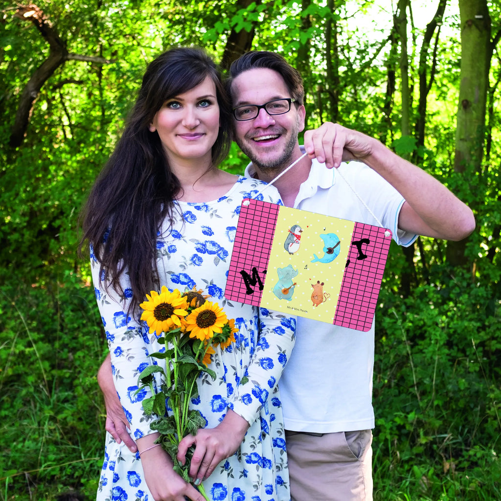 Deko Schild Big Band Schild mit Spruch, holzbild, Holzschild, Holztafel, Deko Wandtafel, Türschild Familie, dekoration schild, hängeschild, wandtafel, sprüche schild, Badschild, Motivschild, Schild, Wandschild, dekoschilder, wandhänger, Deko Schild, Dekoschild, Spruchschild, Küchenschild, Türschild, dekotafel, Tiermotive, Lustige Sprüche, Gute Laune, Tiere, Musikanten, Delfin, Triangel, Band, Musik, Gitarre, Elefant, Pinguin, Hund, Maus