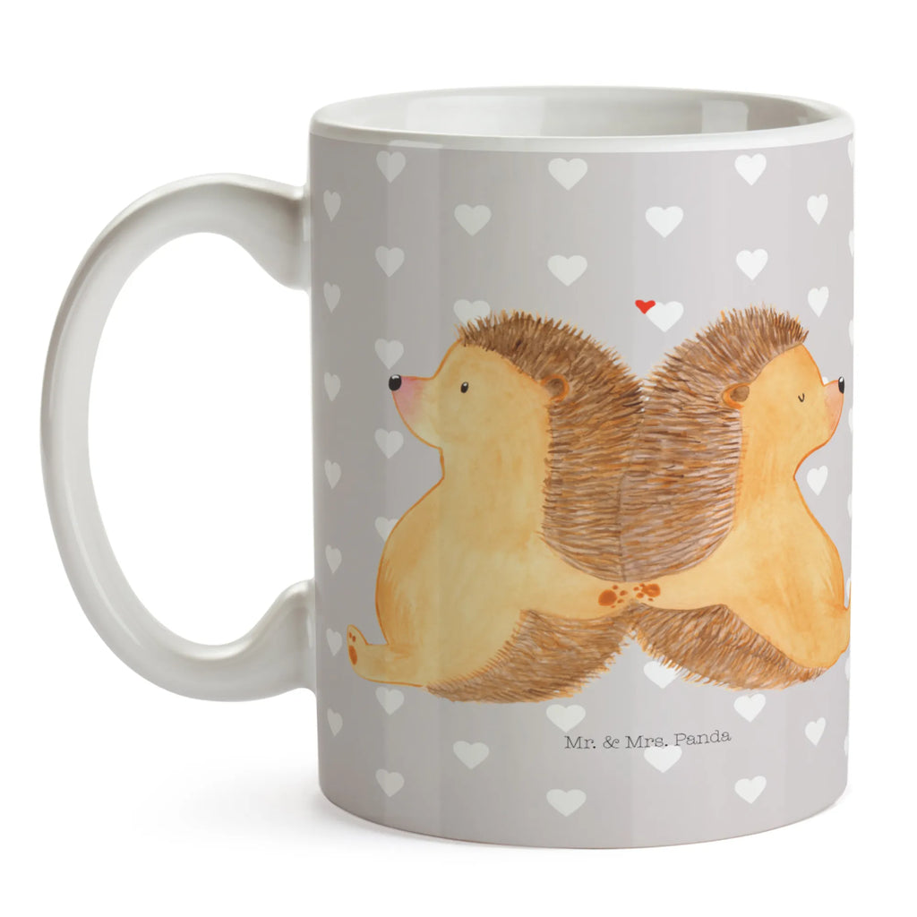 Mug Hedgehogs holding hands Keramiktasse, Geschenktasse, Teetasse, Tasse mit Motiven, Kaffeetasse, Tasse mit Zitaten, Porzellantasse, Tasse, Bürotasse, Liebe, Partner, Freund, Freundin, Ehemann, Ehefrau, Heiraten, Verlobung, Heiratsantrag, Liebesgeschenk, Jahrestag, Hocheitstag, große Liebe, Liebesbeweis, Igel, Gemeinsamkeit, Liebesbotschaft, Love, Lieblingsmensch, Hand in Hand, Geschenk für zwei, Igelliebe, Hochzeit
